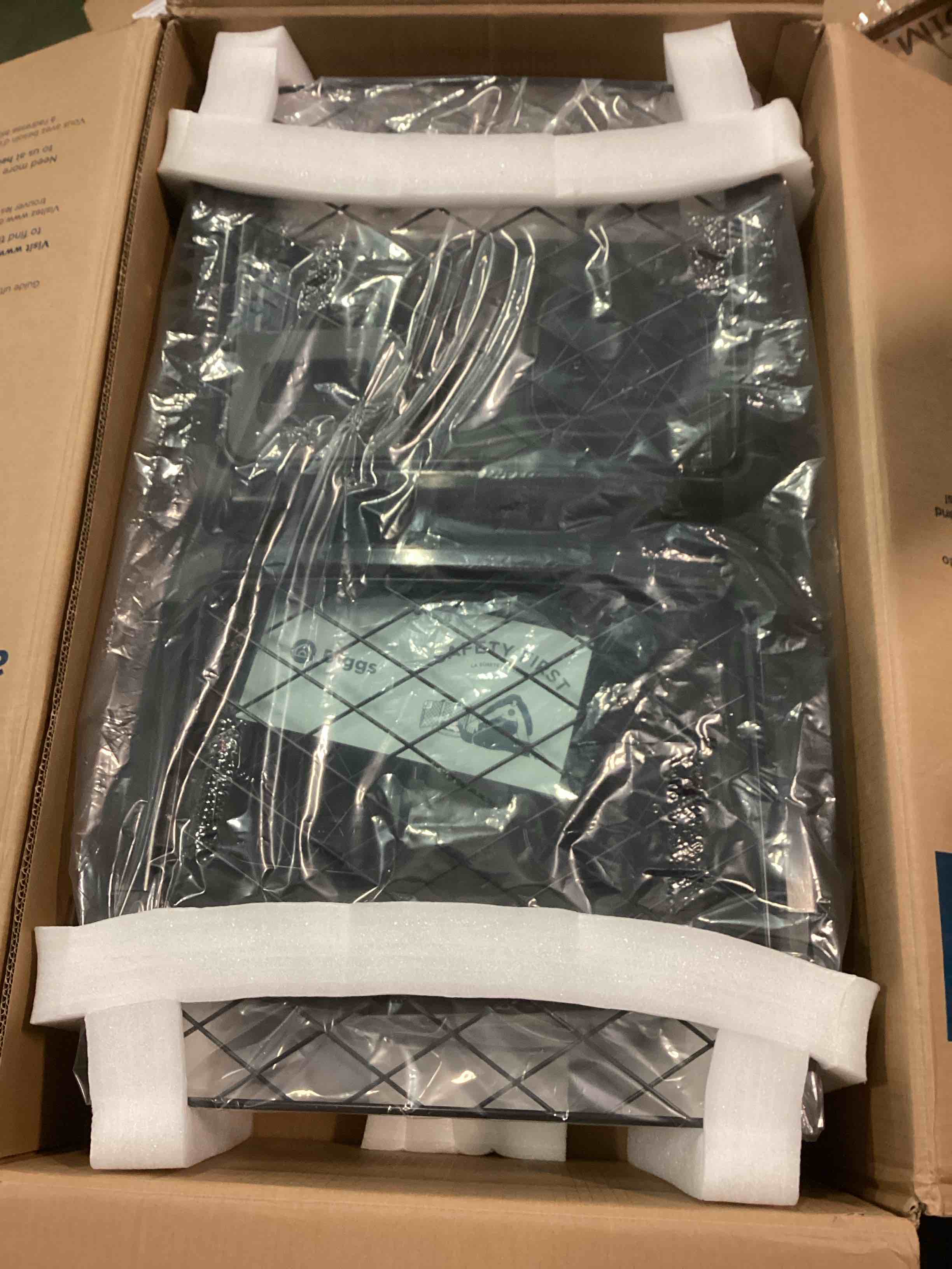 https://s3.amazonaws.com/lotting-images-prod/bidfta/BRN2185266_1736456748446.jpeg