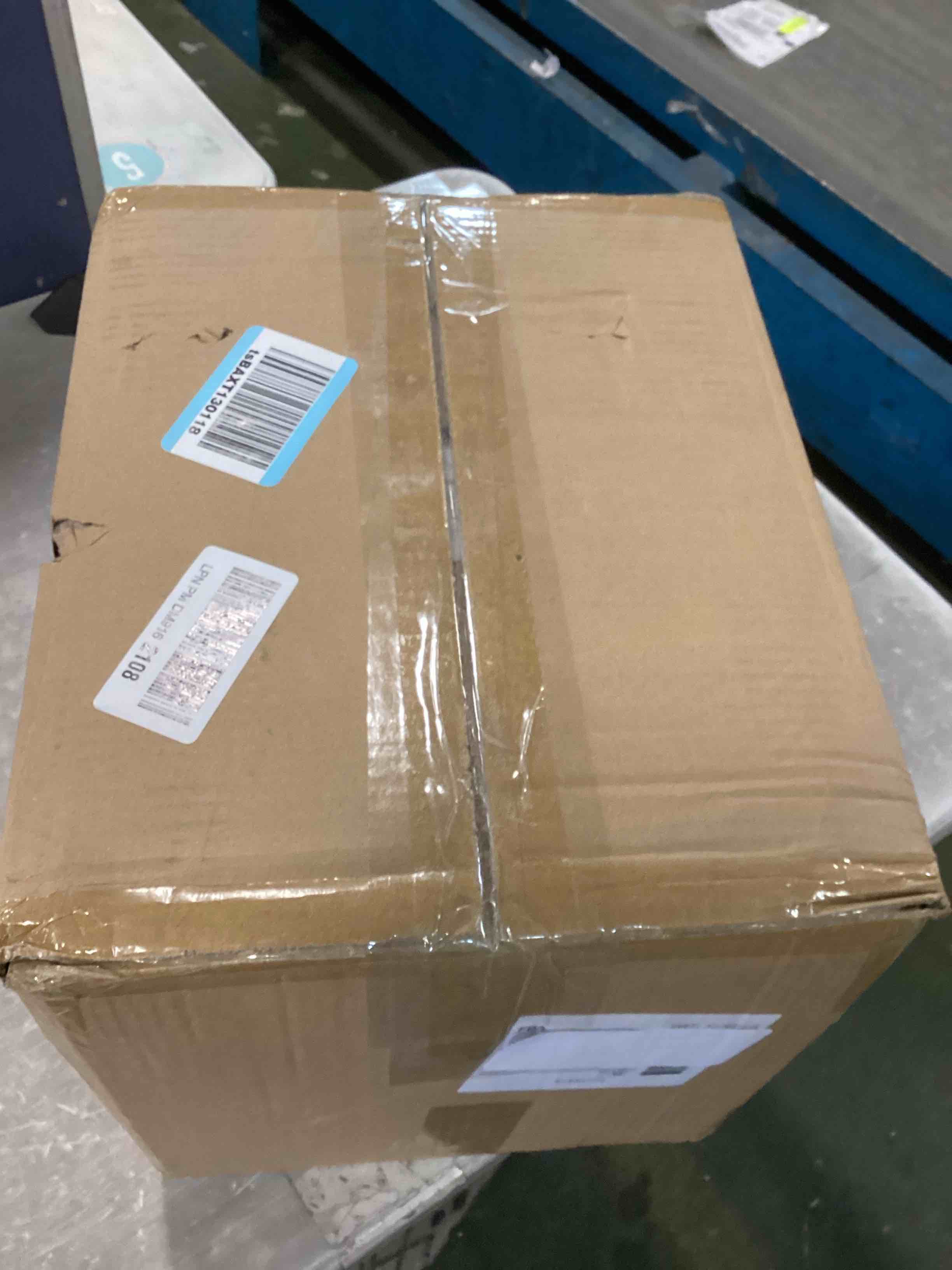 https://s3.amazonaws.com/lotting-images-prod/bidfta/BRN2185728_1736876019409.jpeg