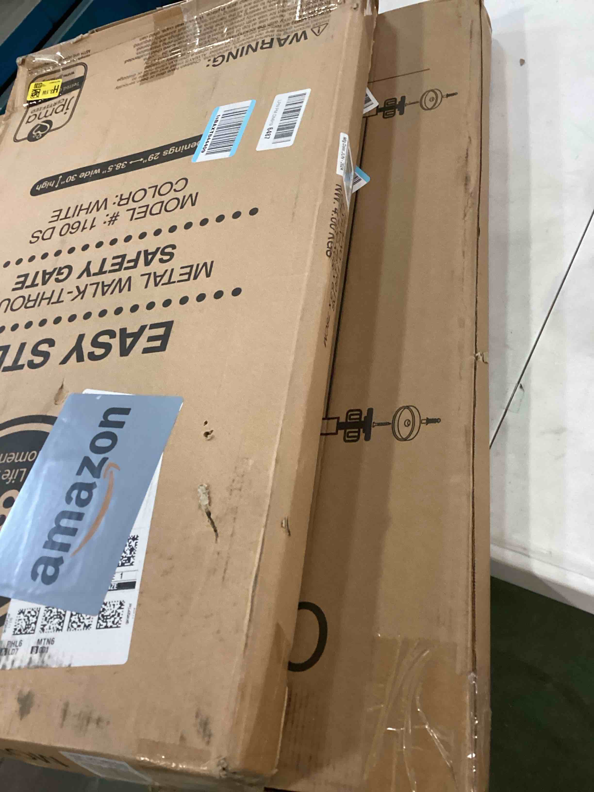 https://s3.amazonaws.com/lotting-images-prod/bidfta/BRN2185881_1736951781758.jpeg