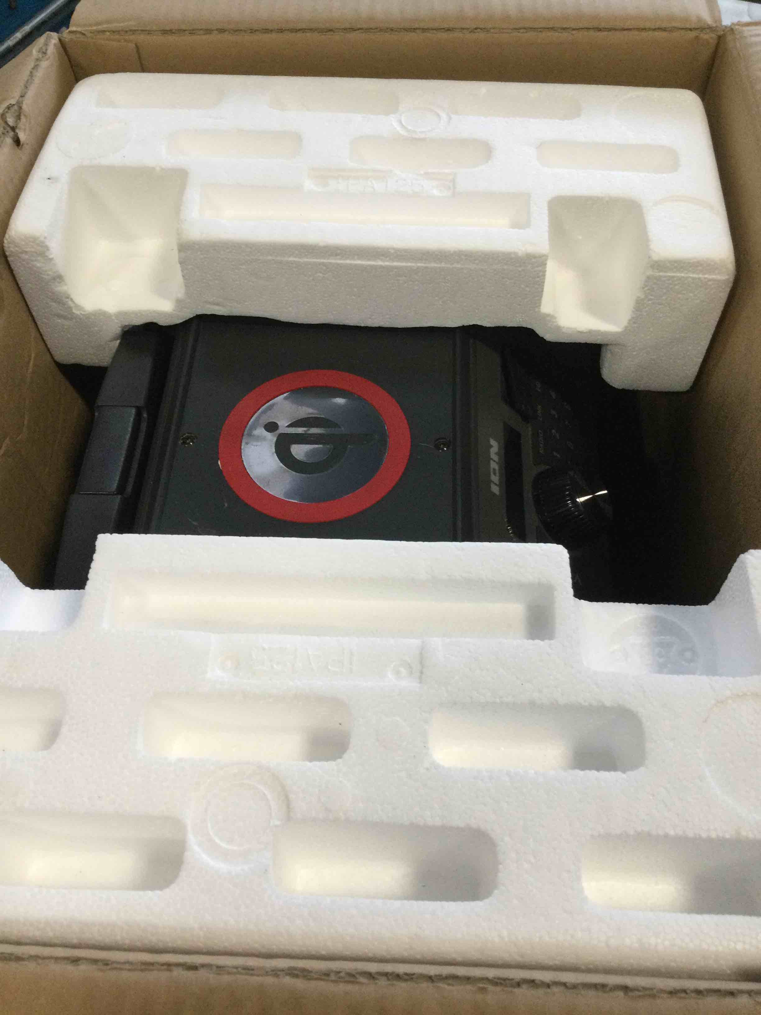 https://s3.amazonaws.com/lotting-images-prod/bidfta/BRN2186211_1737060105827.jpeg
