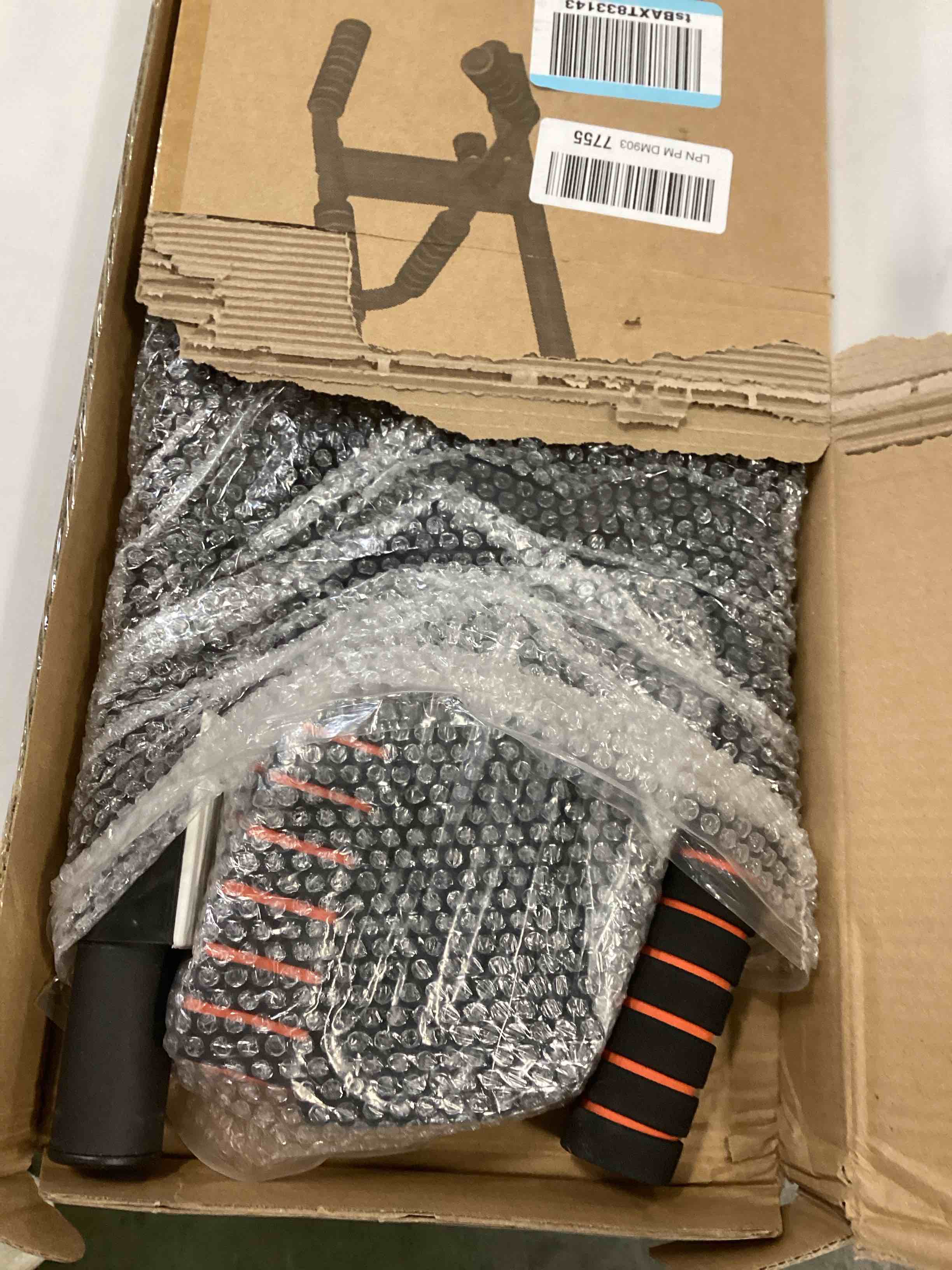 https://s3.amazonaws.com/lotting-images-prod/bidfta/BRN2187472_1738253065201.jpeg