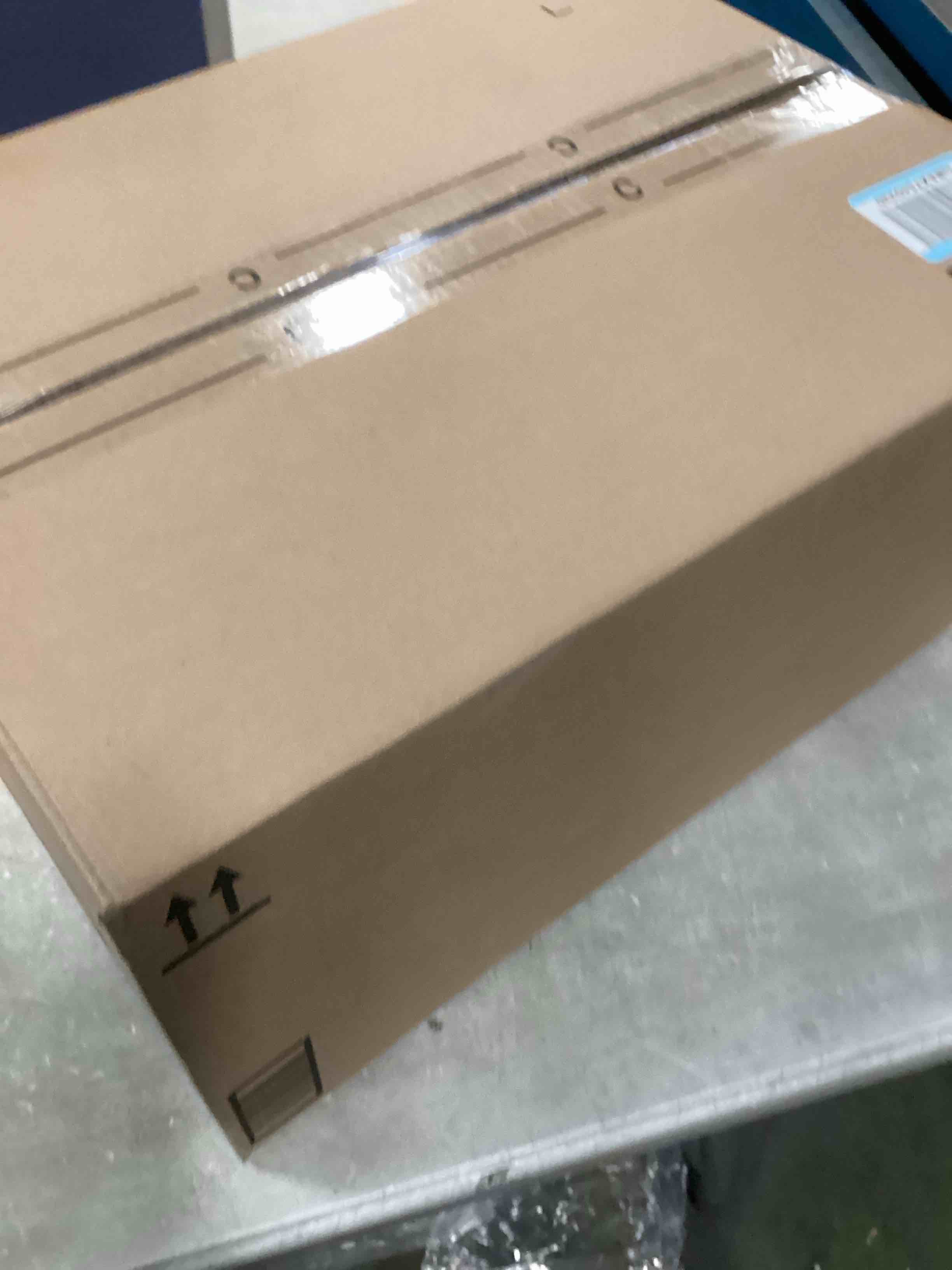 https://s3.amazonaws.com/lotting-images-prod/bidfta/BRN2189377_1738946644582.jpeg
