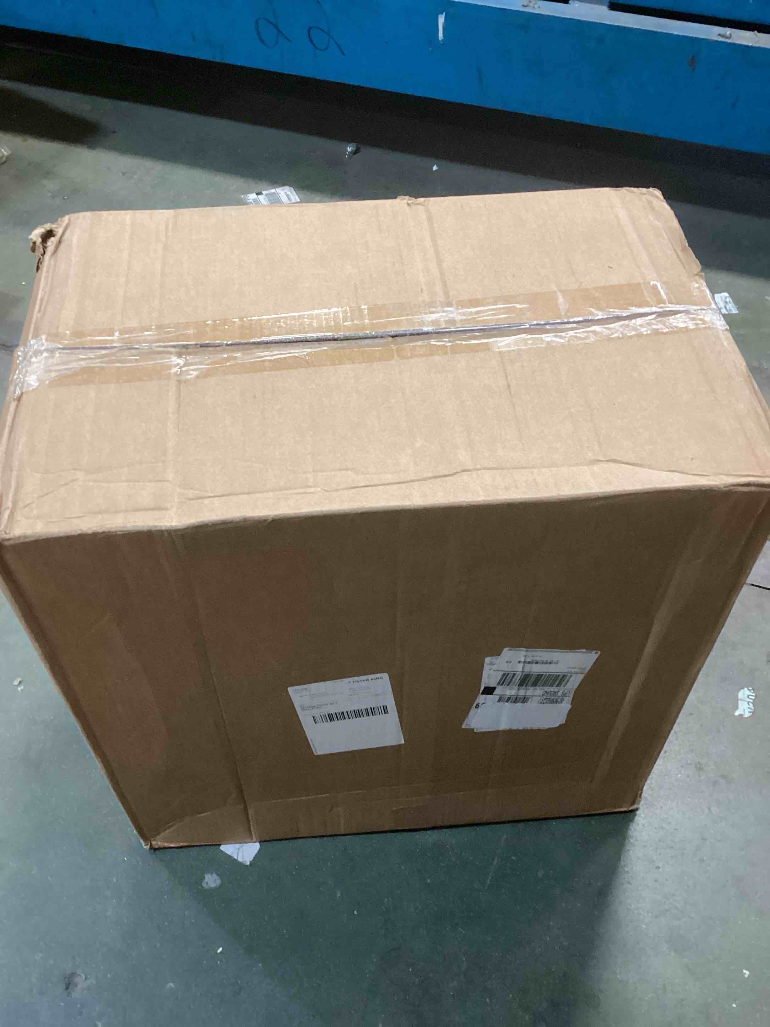 https://s3.amazonaws.com/lotting-images-prod/bidfta/BRN2191818_1738246082460.jpeg
