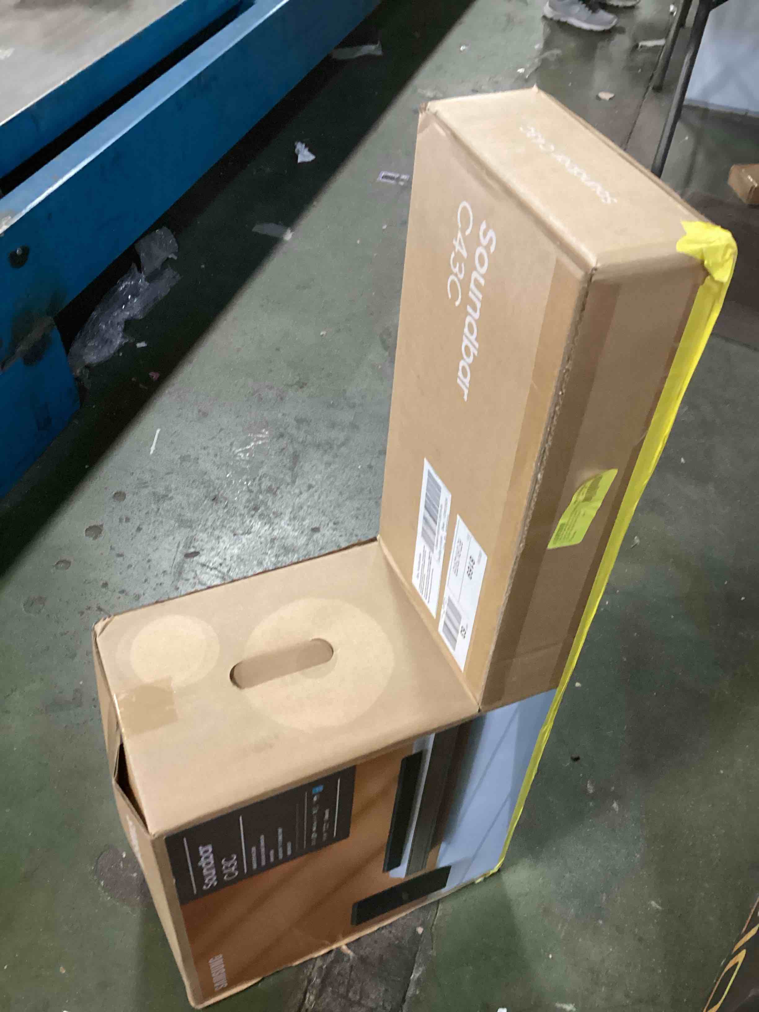 https://s3.amazonaws.com/lotting-images-prod/bidfta/BRN2192239_1738355780896.jpeg