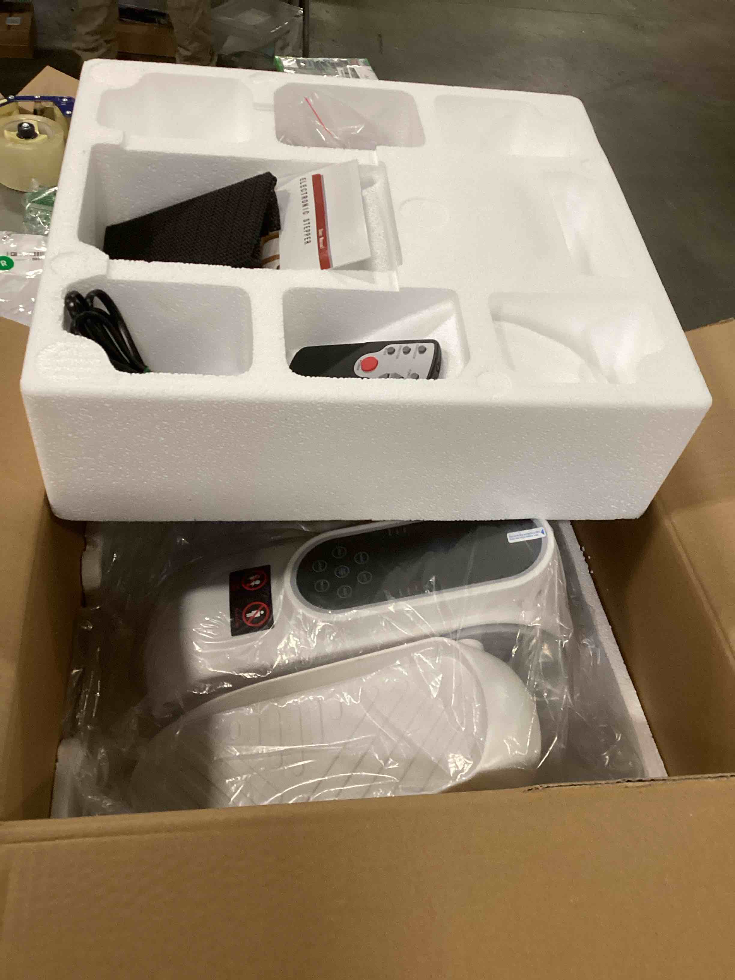 https://s3.amazonaws.com/lotting-images-prod/bidfta/BRN2194501_1736775737947.jpeg