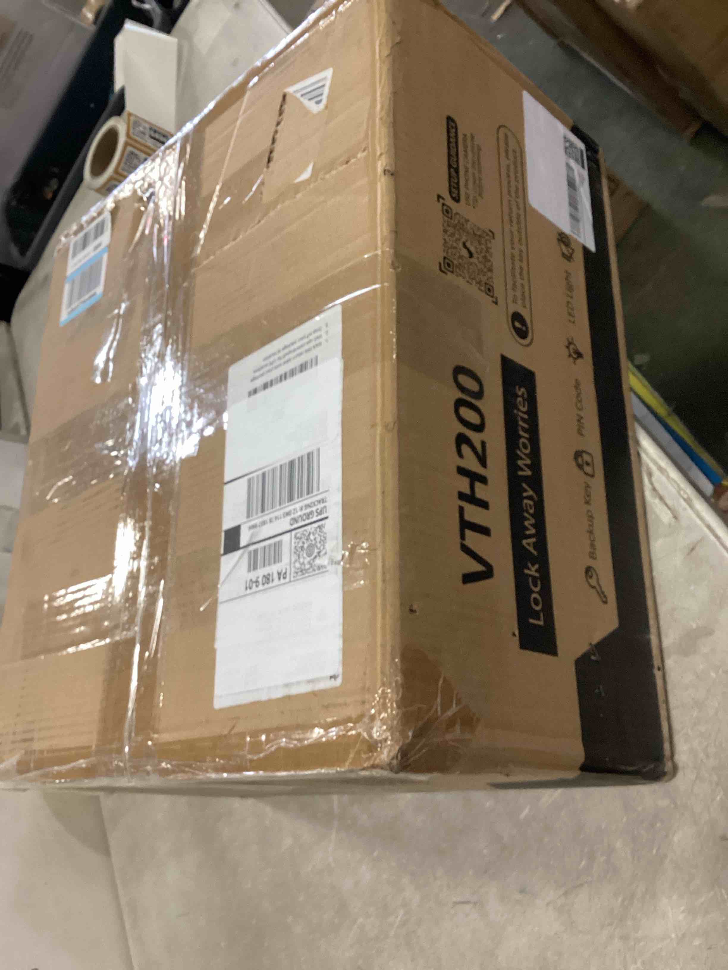 https://s3.amazonaws.com/lotting-images-prod/bidfta/BRN2196494_1738608023536.jpeg