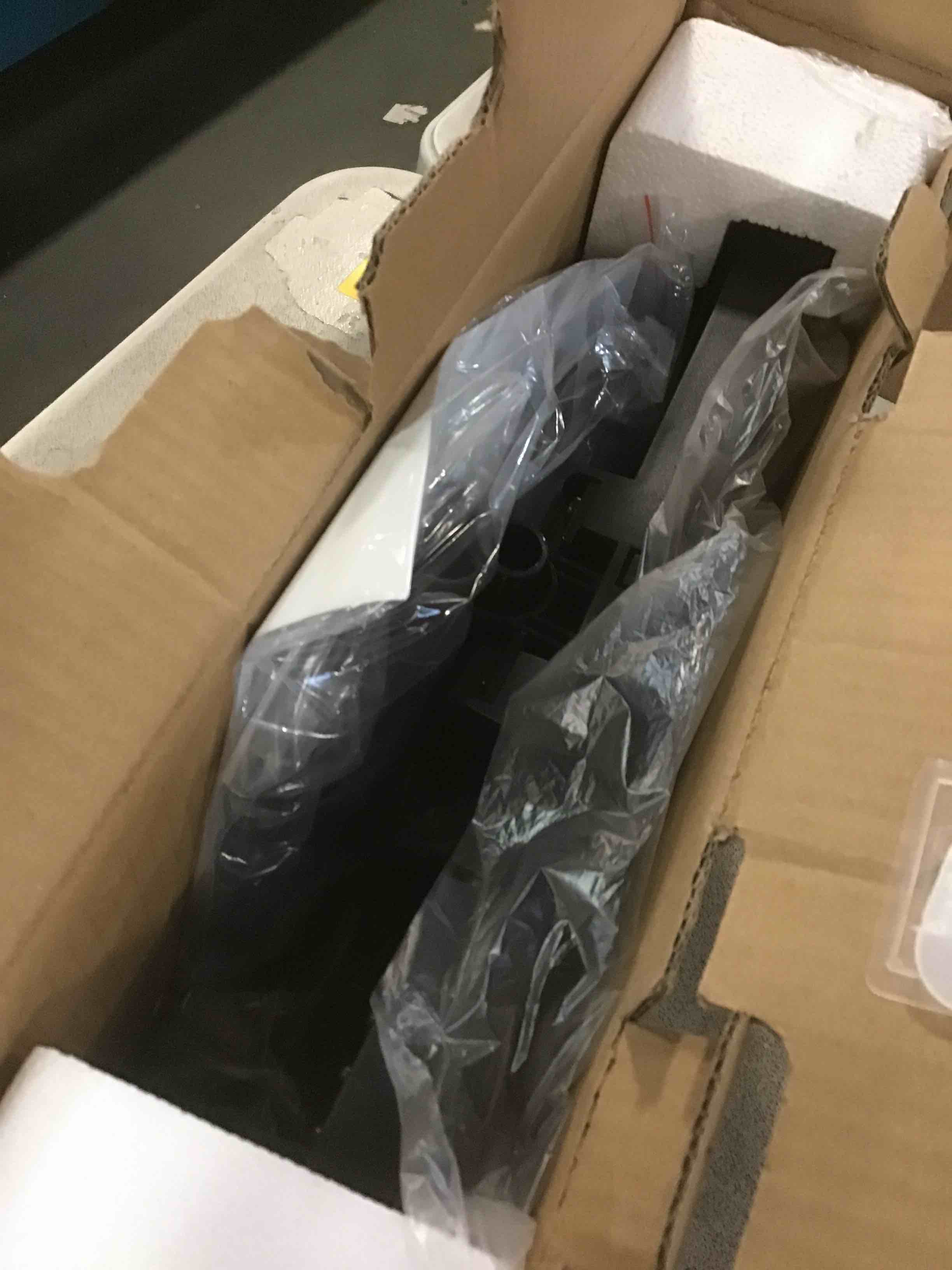 https://s3.amazonaws.com/lotting-images-prod/bidfta/BRN2200609_1741696215483.jpeg