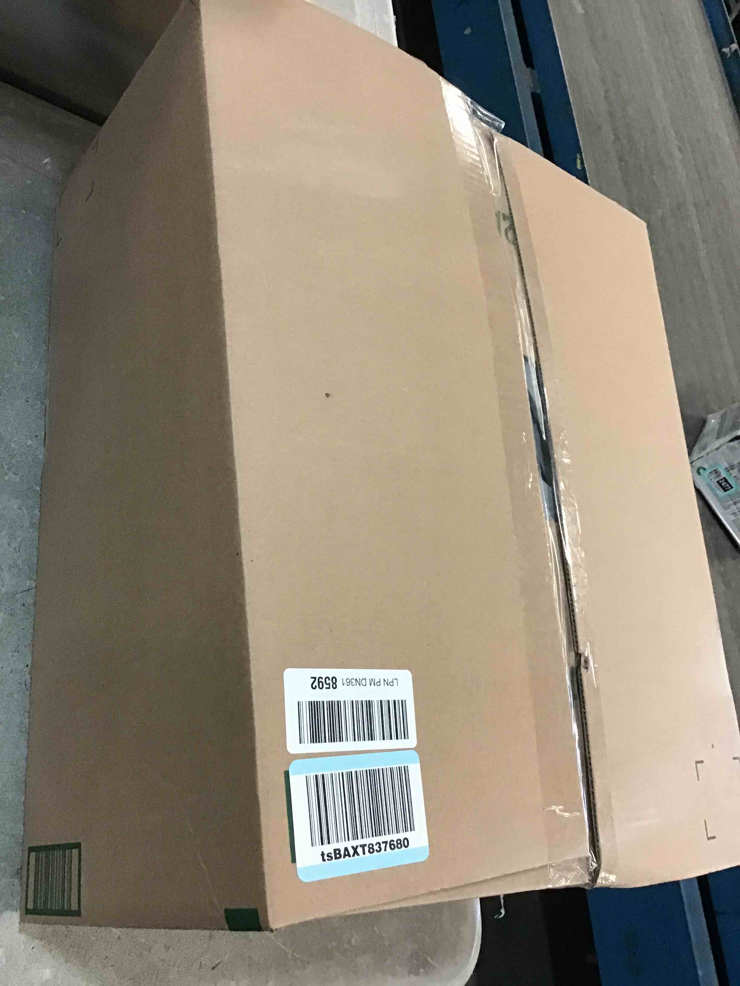 https://s3.amazonaws.com/lotting-images-prod/bidfta/BRN2201929_1742324151931.jpeg