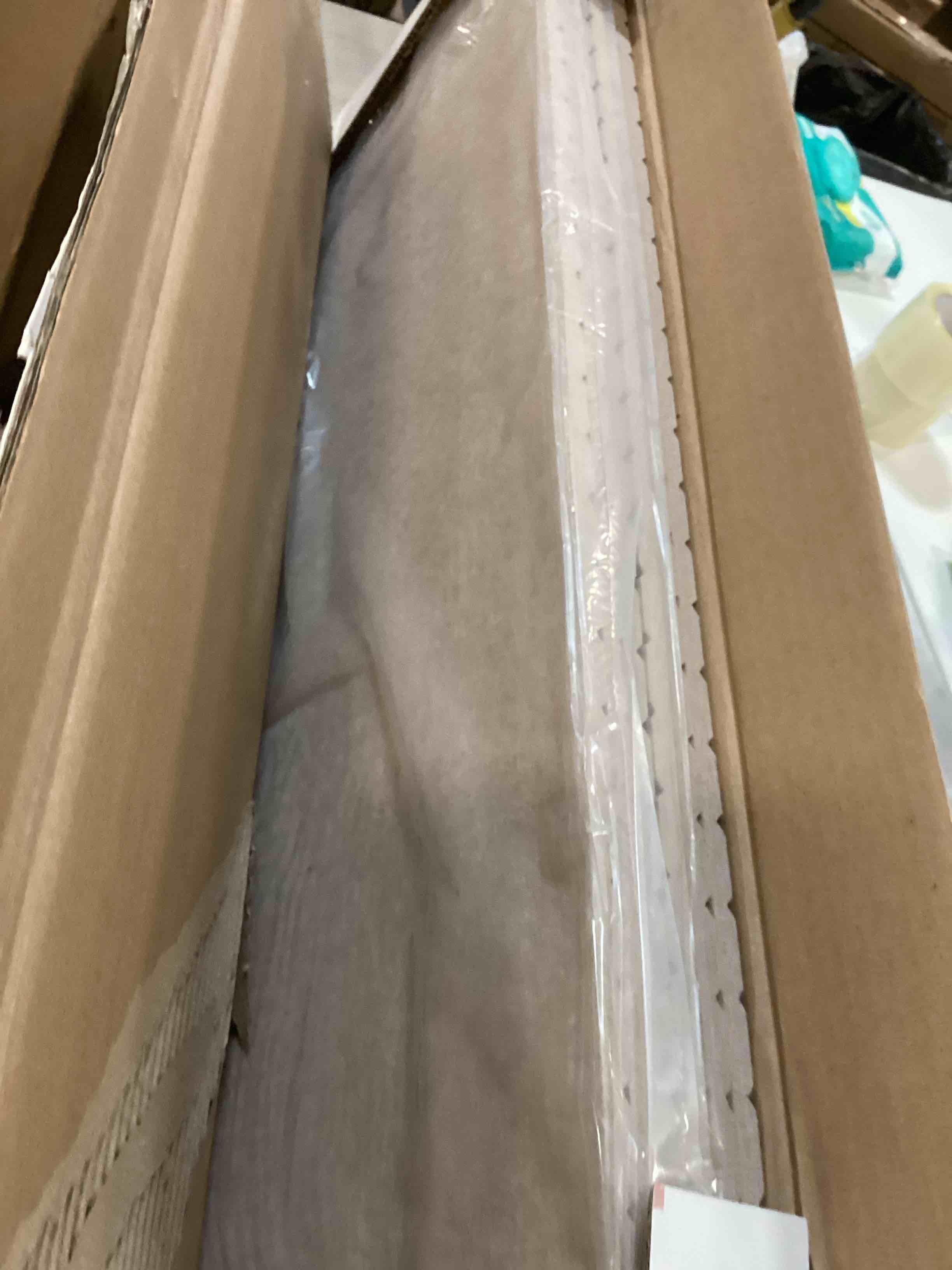 https://s3.amazonaws.com/lotting-images-prod/bidfta/BRN2204406_1743080964885.jpeg