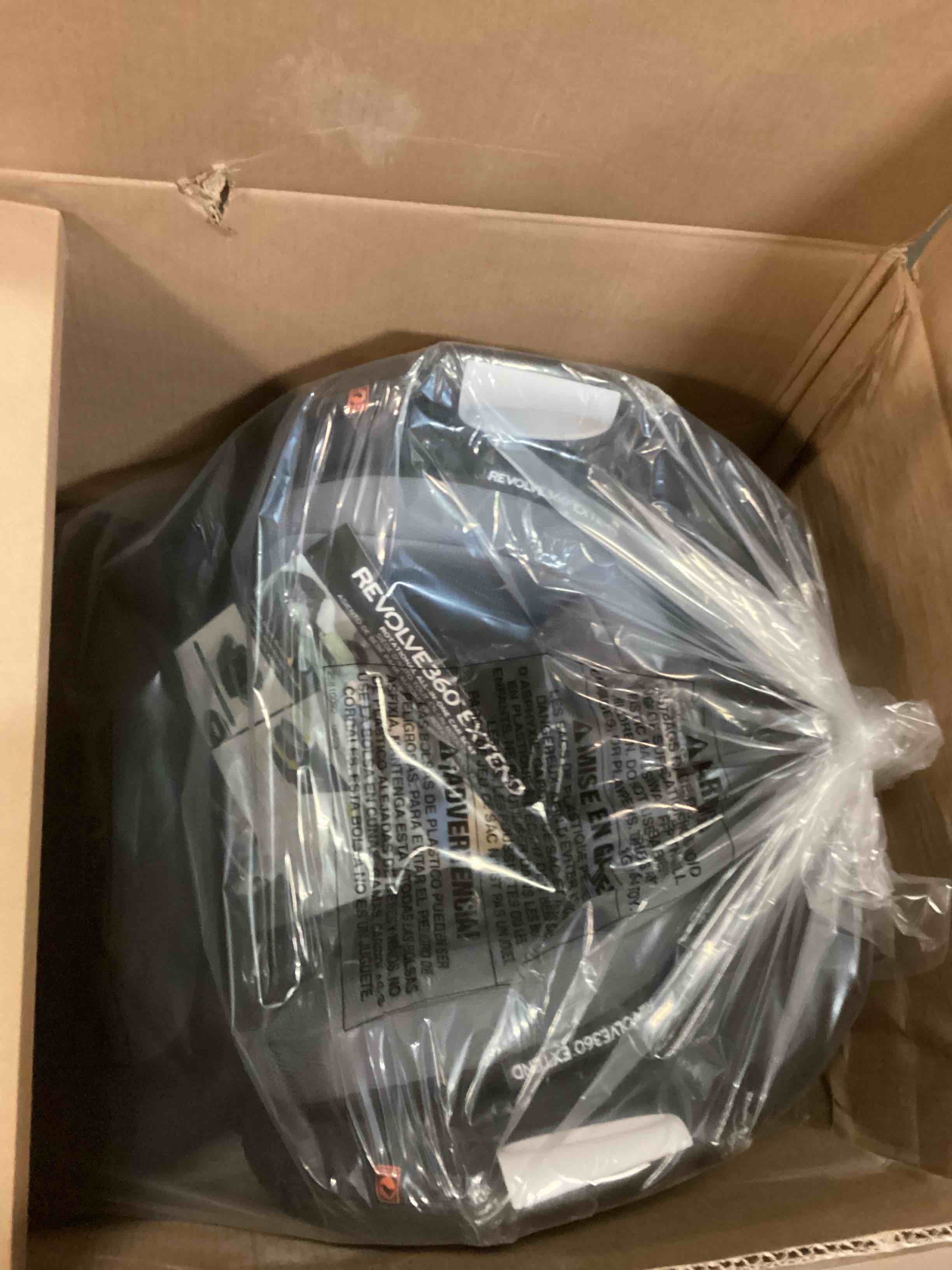 https://s3.amazonaws.com/lotting-images-prod/bidfta/BRN2204684_1743166543843.jpeg