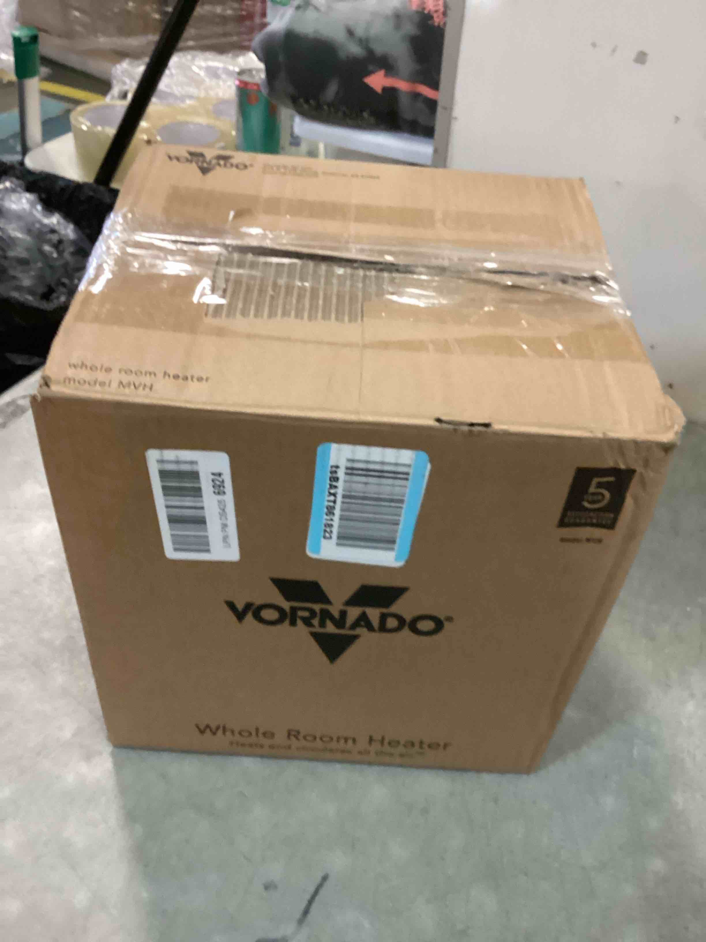 https://s3.amazonaws.com/lotting-images-prod/bidfta/BRN2205087_1743442934125.jpeg