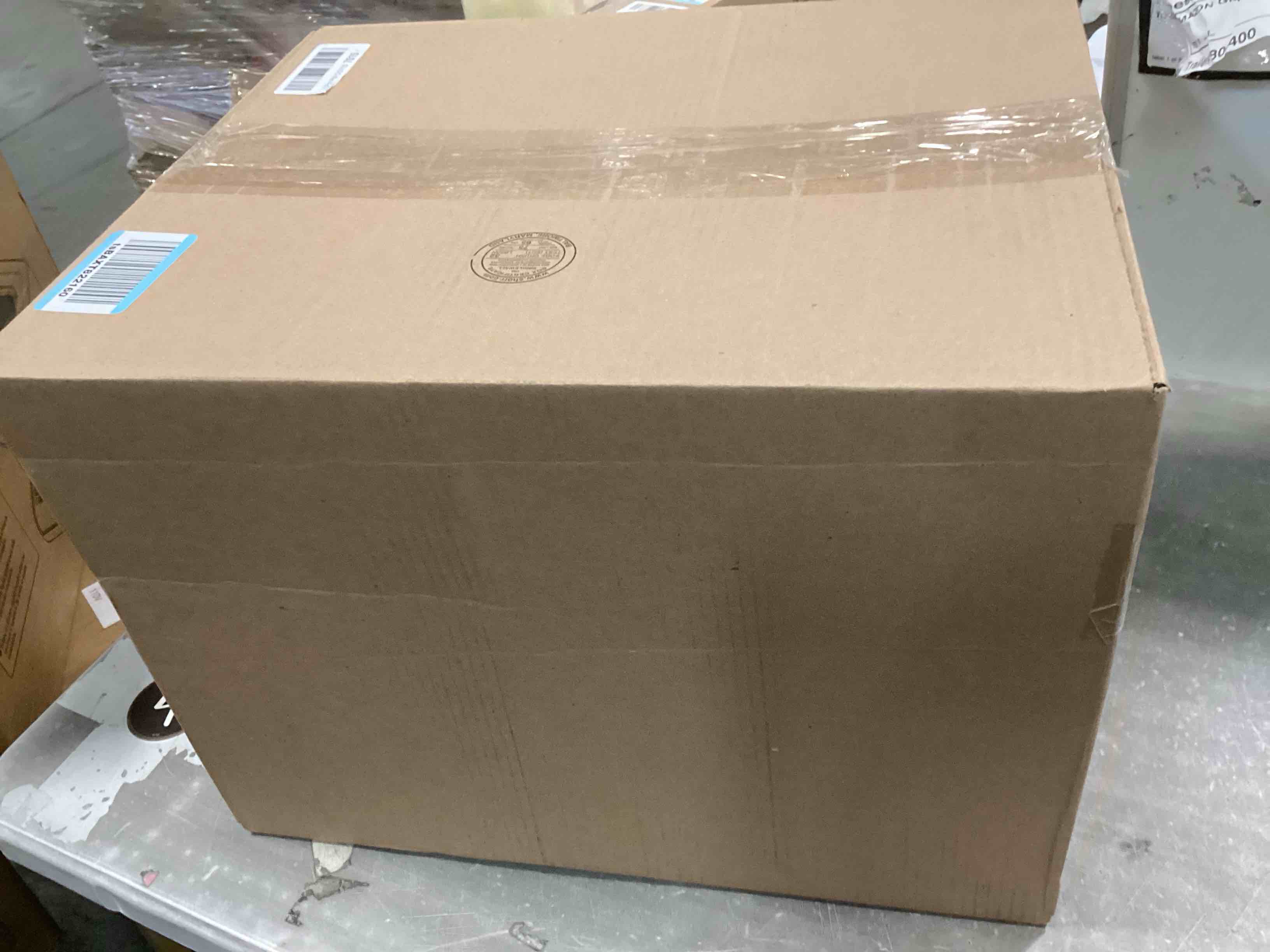 https://s3.amazonaws.com/lotting-images-prod/bidfta/BRN2205539_1743599552978.jpeg
