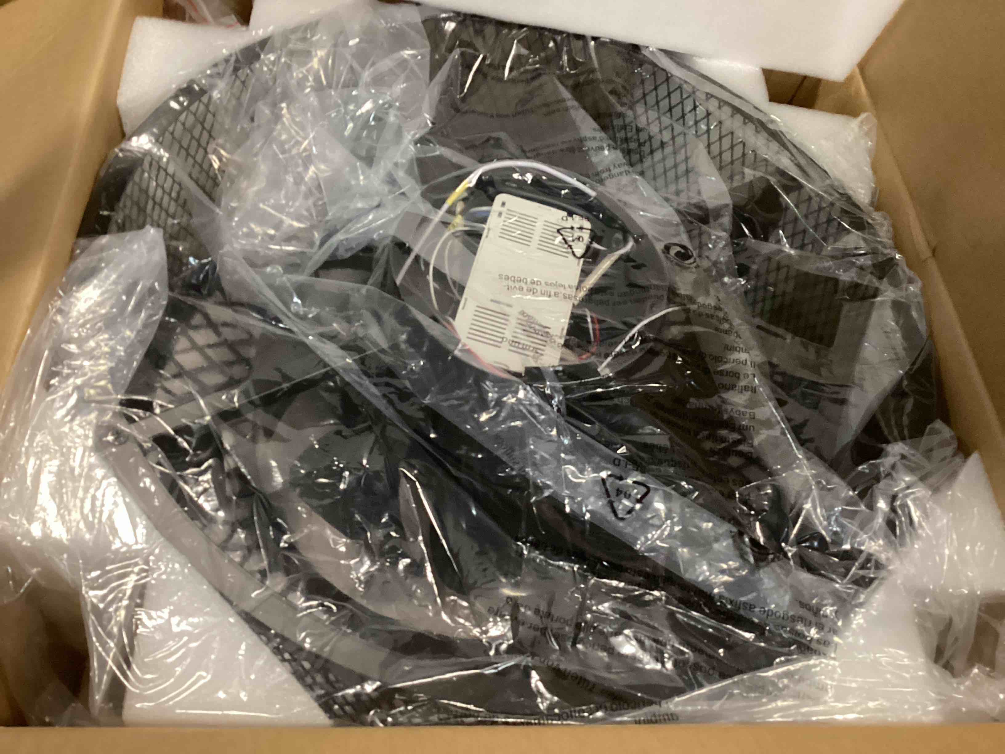 https://s3.amazonaws.com/lotting-images-prod/bidfta/BRN2205720_1743619847803.jpeg