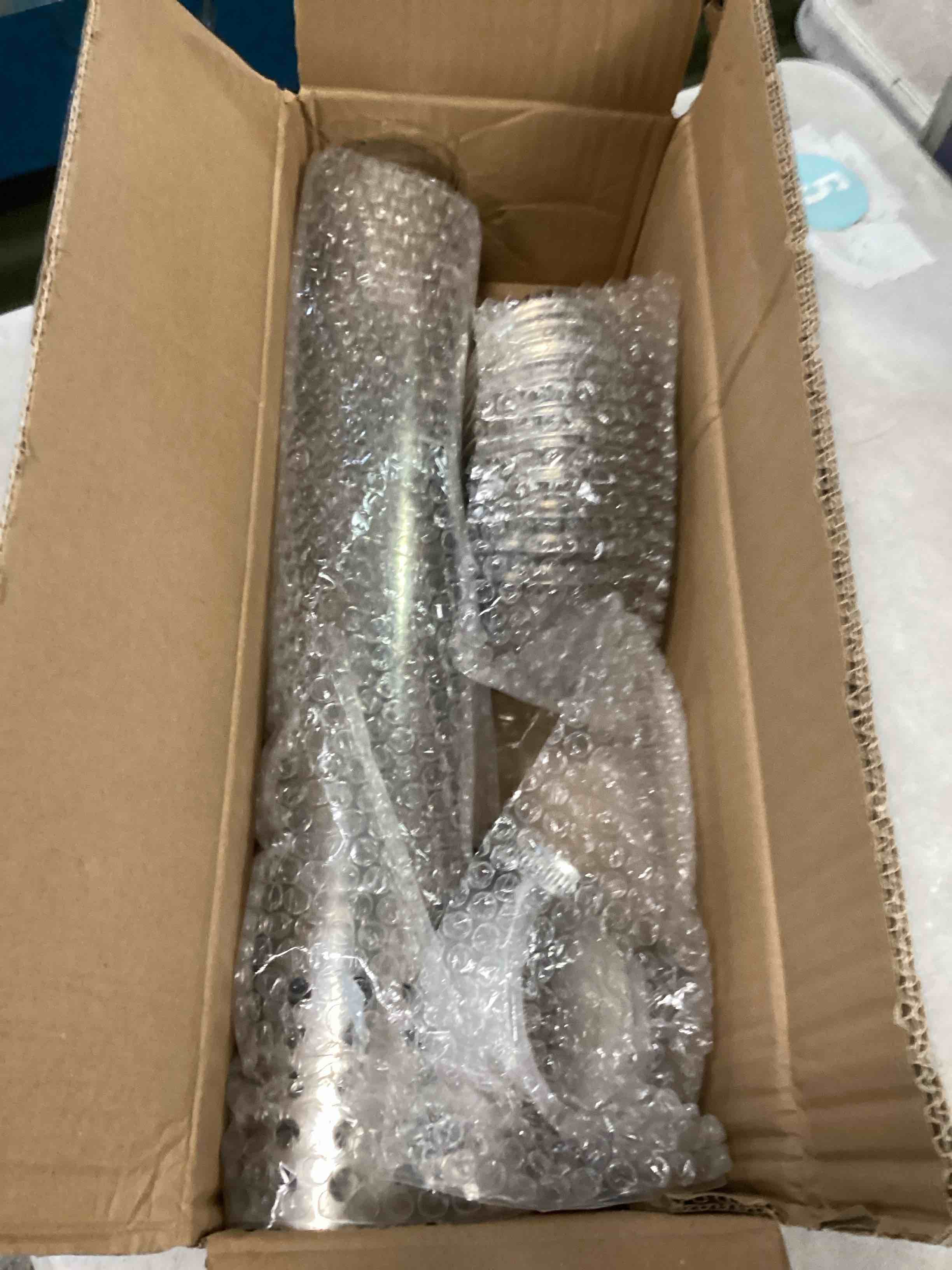 https://s3.amazonaws.com/lotting-images-prod/bidfta/BRN2206000_1743704307931.jpeg