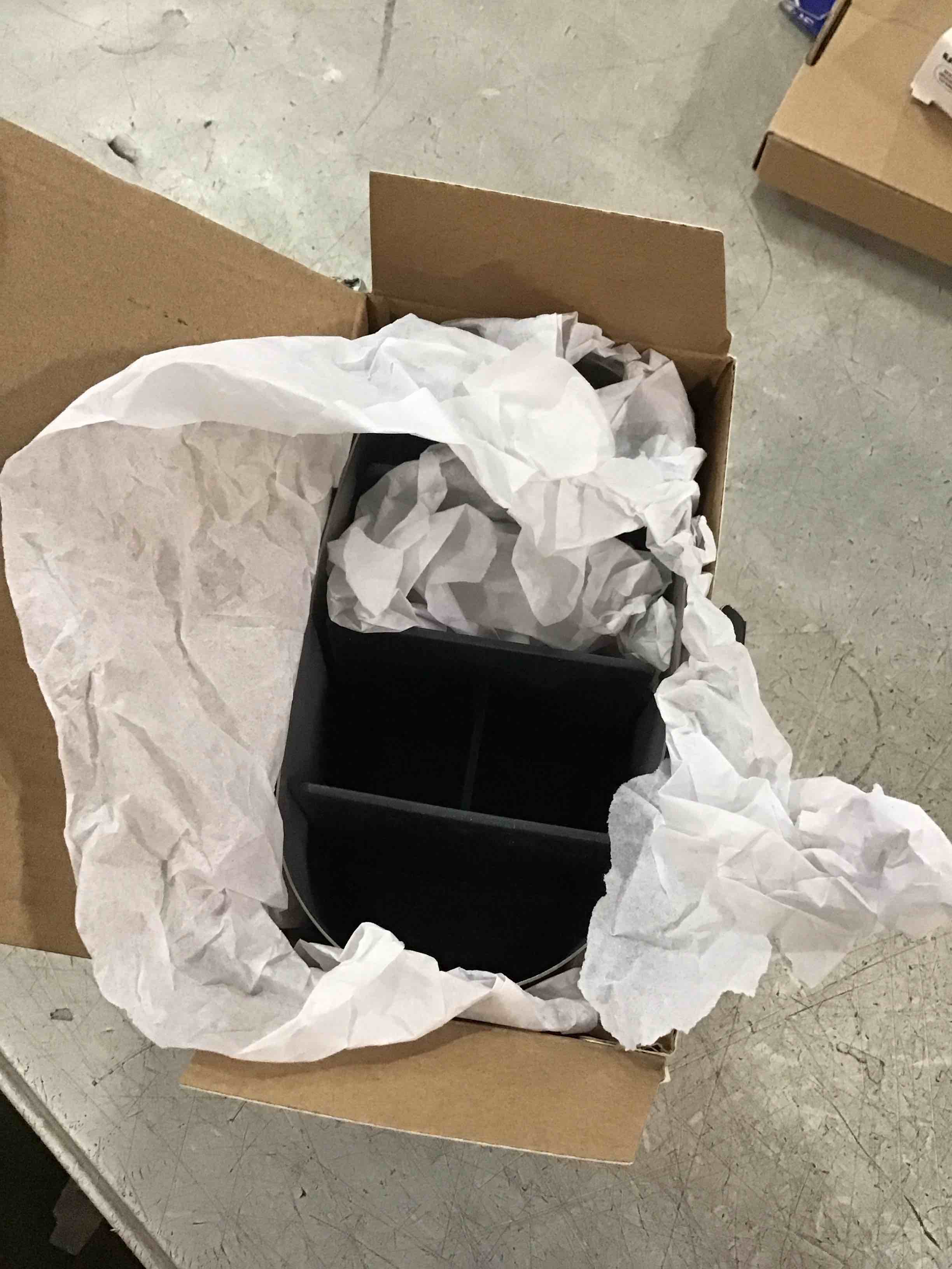 https://s3.amazonaws.com/lotting-images-prod/bidfta/BRN2206908_1741957017898.jpeg