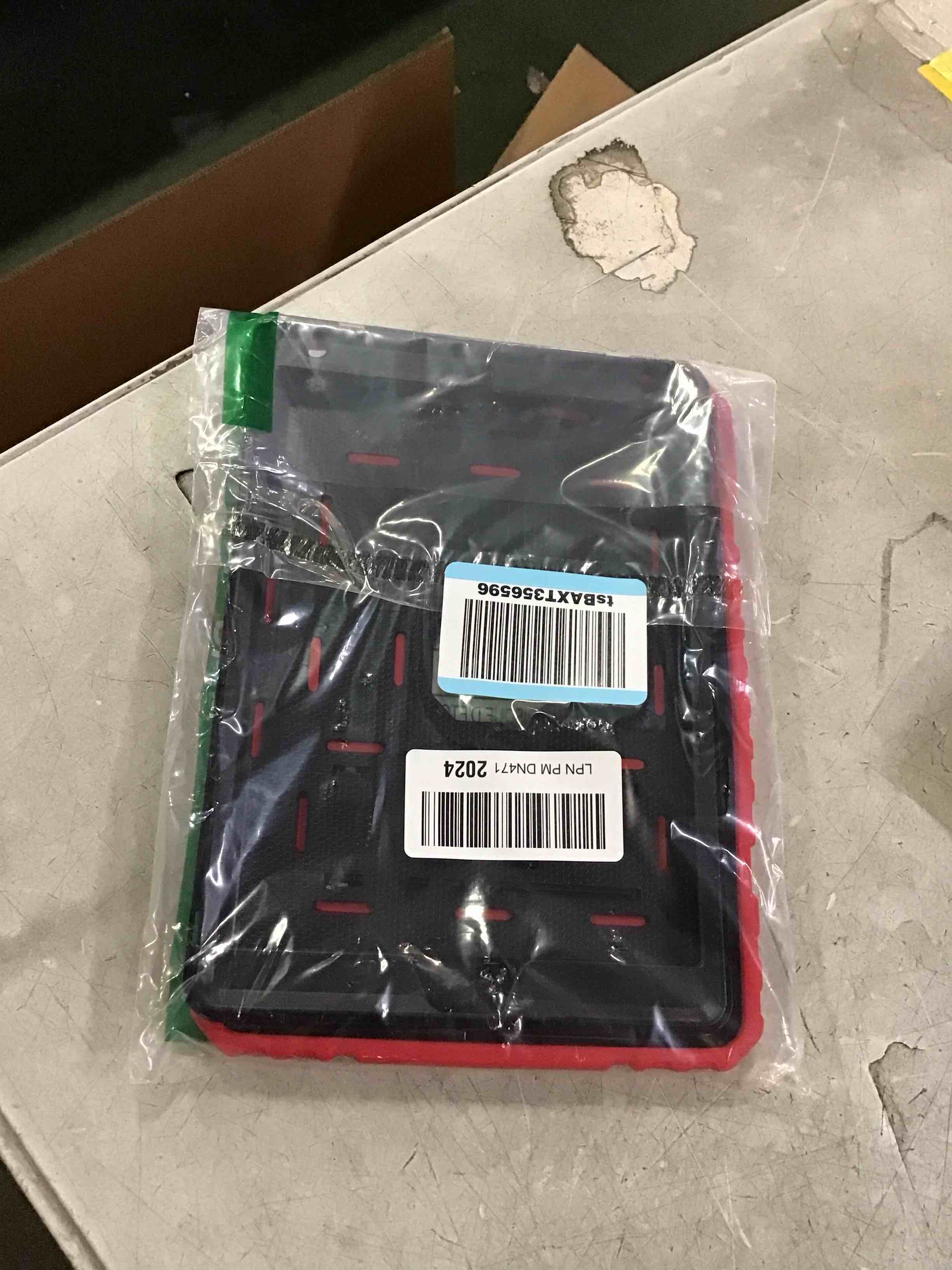 https://s3.amazonaws.com/lotting-images-prod/bidfta/BRN2207065_1741977165479.jpeg