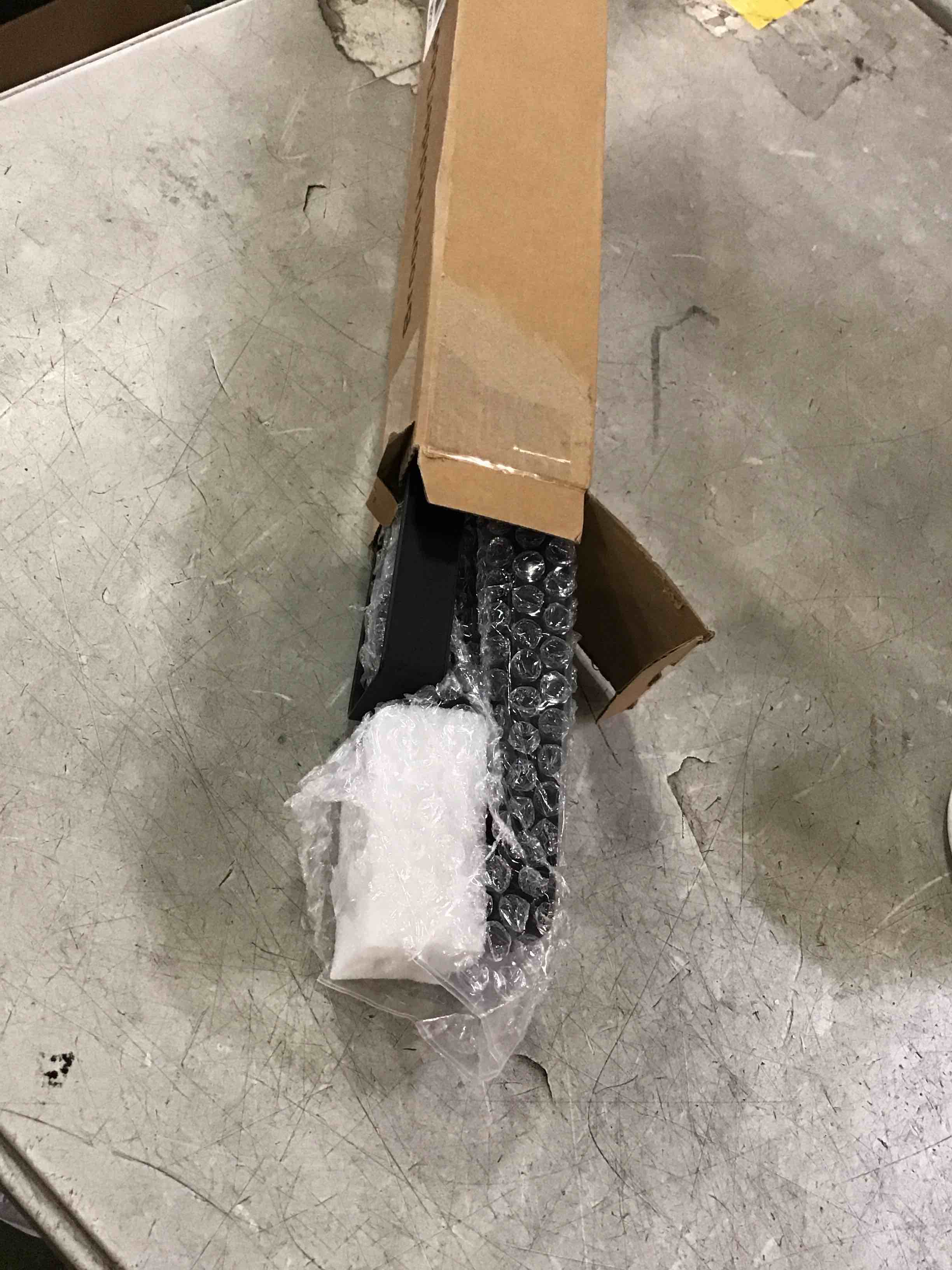 https://s3.amazonaws.com/lotting-images-prod/bidfta/BRN2207082_1741977989076.jpeg