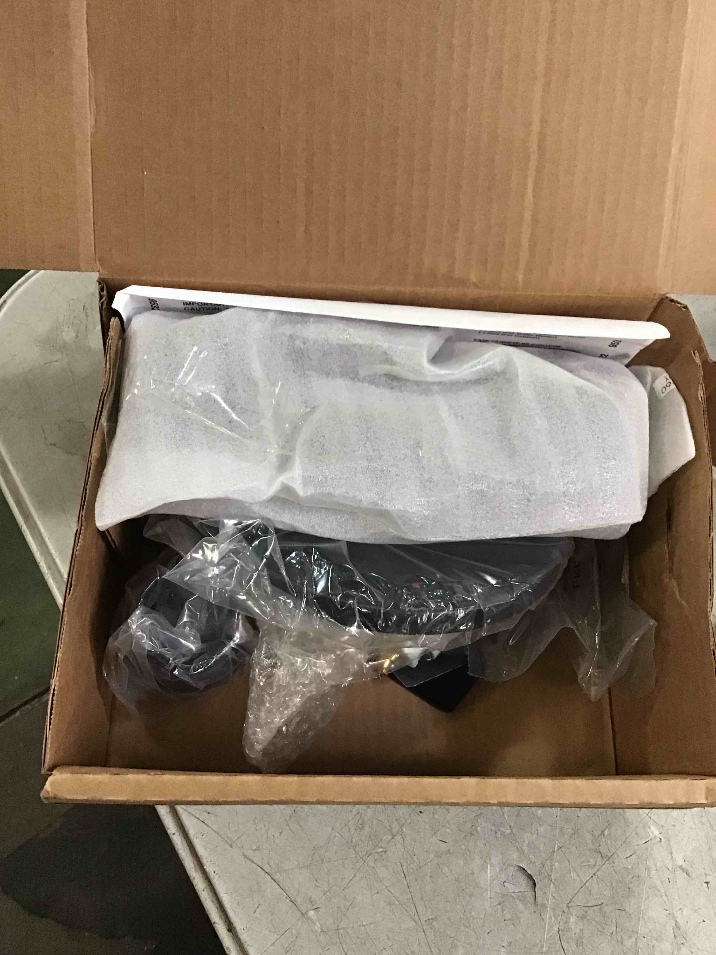 https://s3.amazonaws.com/lotting-images-prod/bidfta/BRN2207193_1742224760549.jpeg