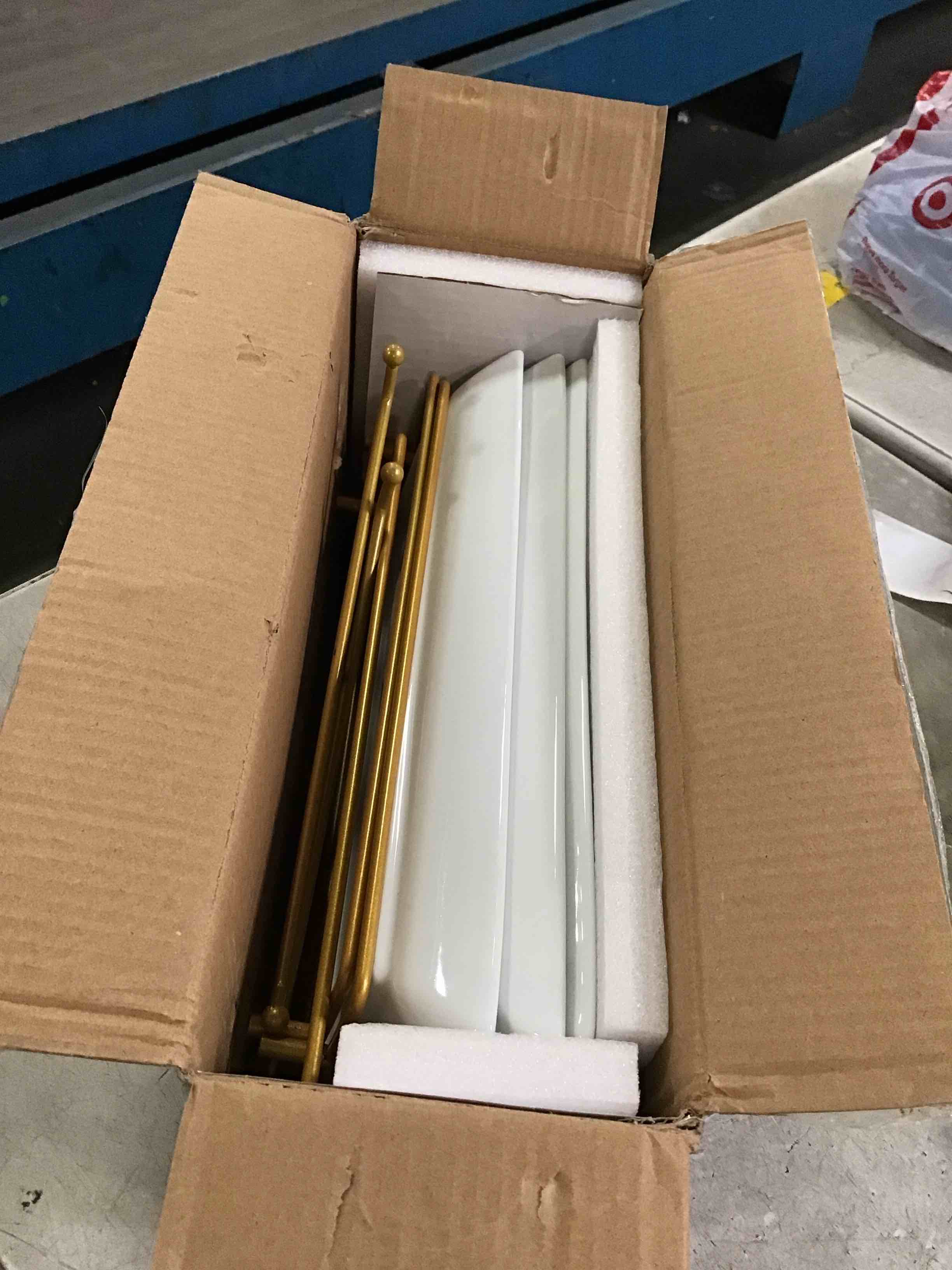 https://s3.amazonaws.com/lotting-images-prod/bidfta/BRN2207454_1742313309033.jpeg