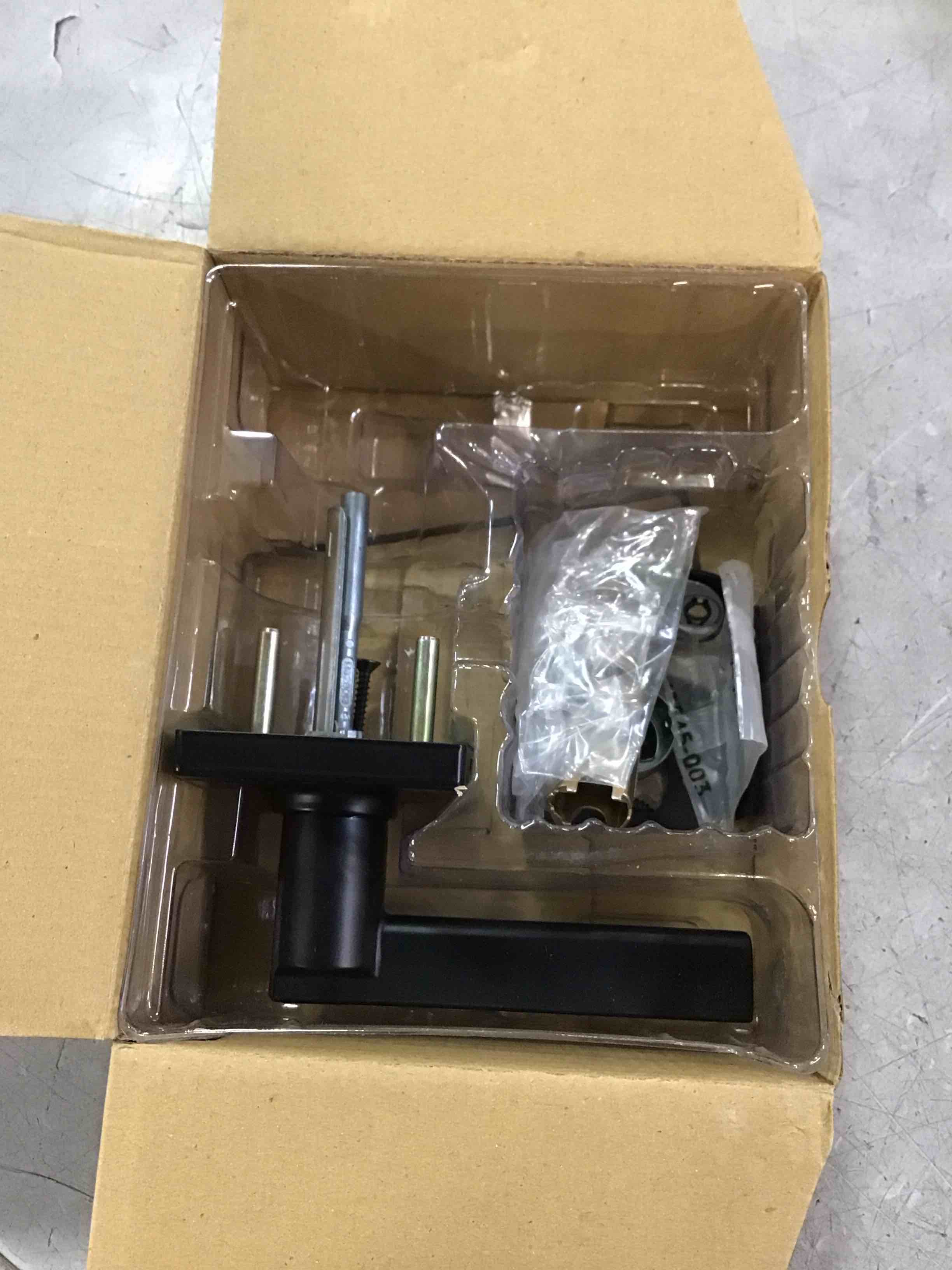 https://s3.amazonaws.com/lotting-images-prod/bidfta/BRN2208515_1743010425314.jpeg