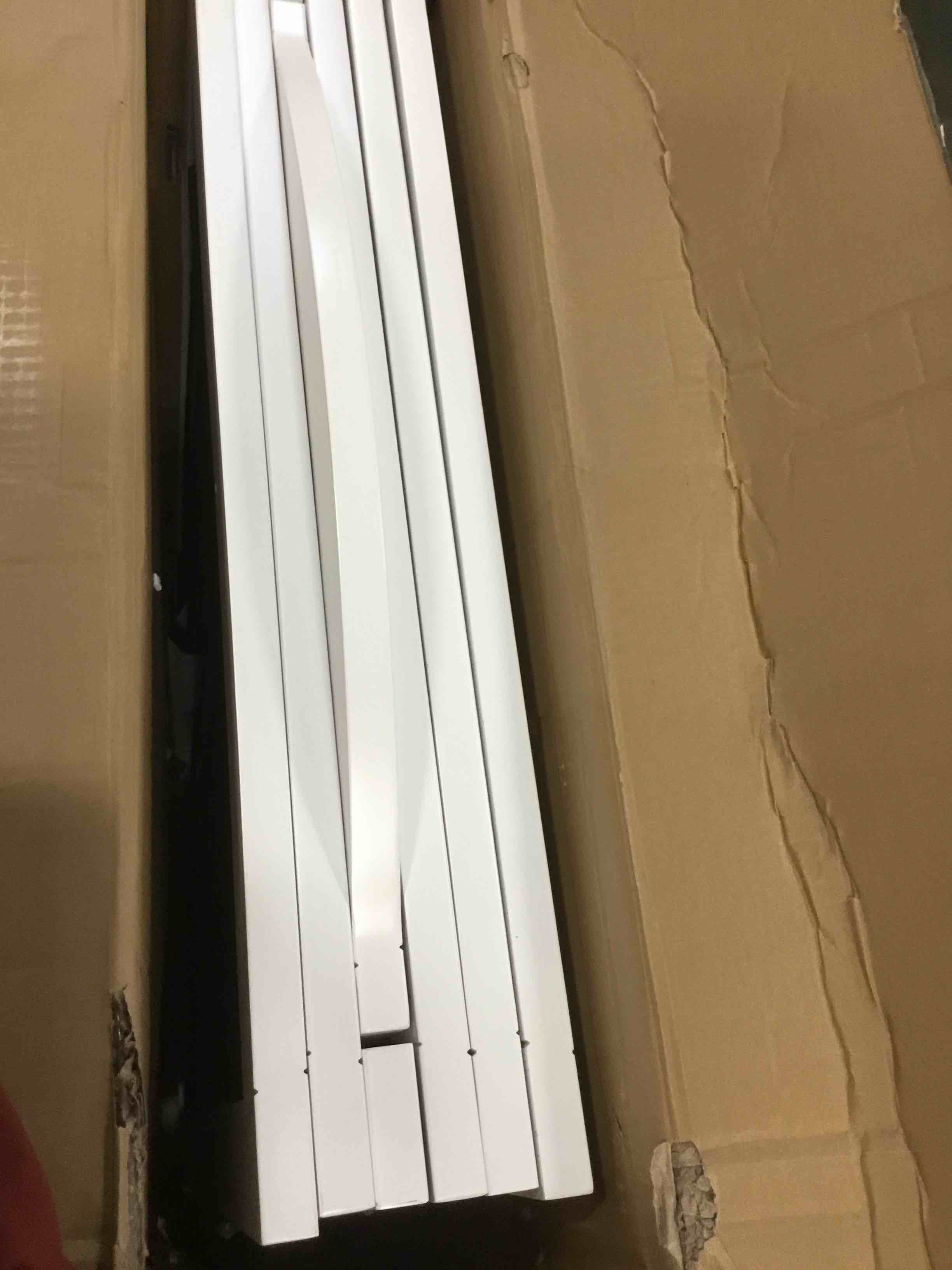 https://s3.amazonaws.com/lotting-images-prod/bidfta/BRN2210179_1742214271192.jpeg