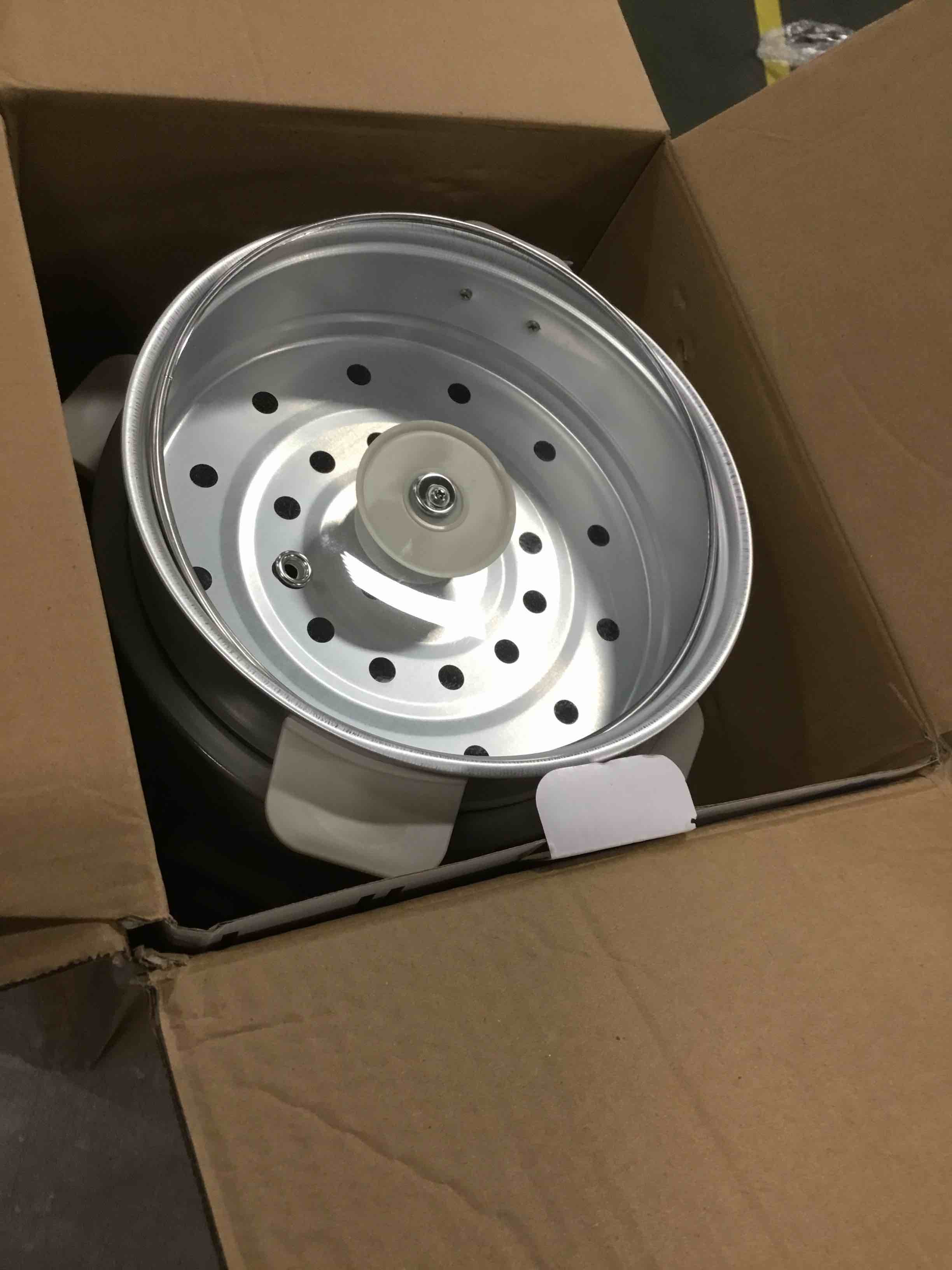 https://s3.amazonaws.com/lotting-images-prod/bidfta/BRN2211930_1742908585904.jpeg