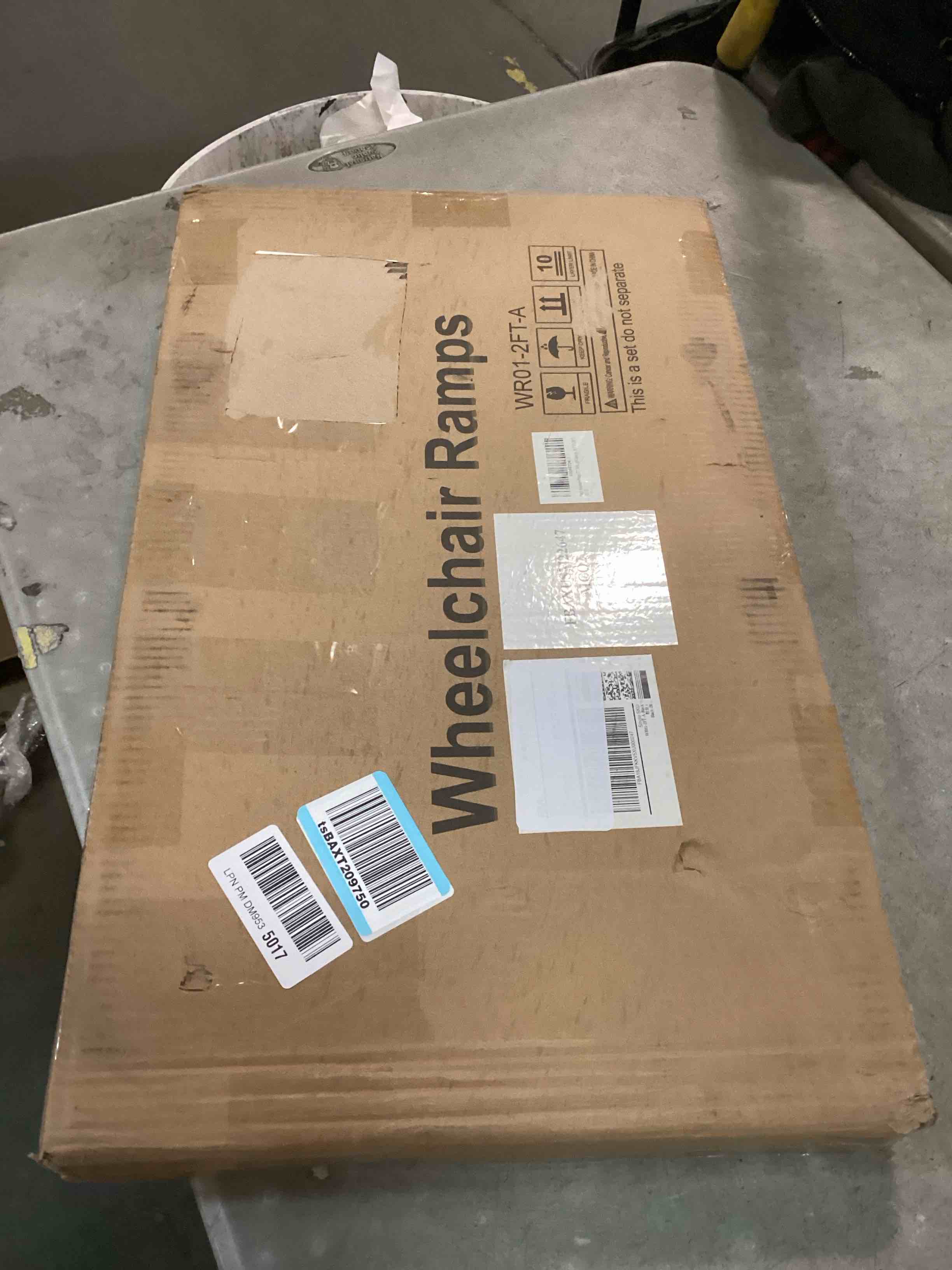 https://s3.amazonaws.com/lotting-images-prod/bidfta/BRN2212027_1741034275660.jpeg