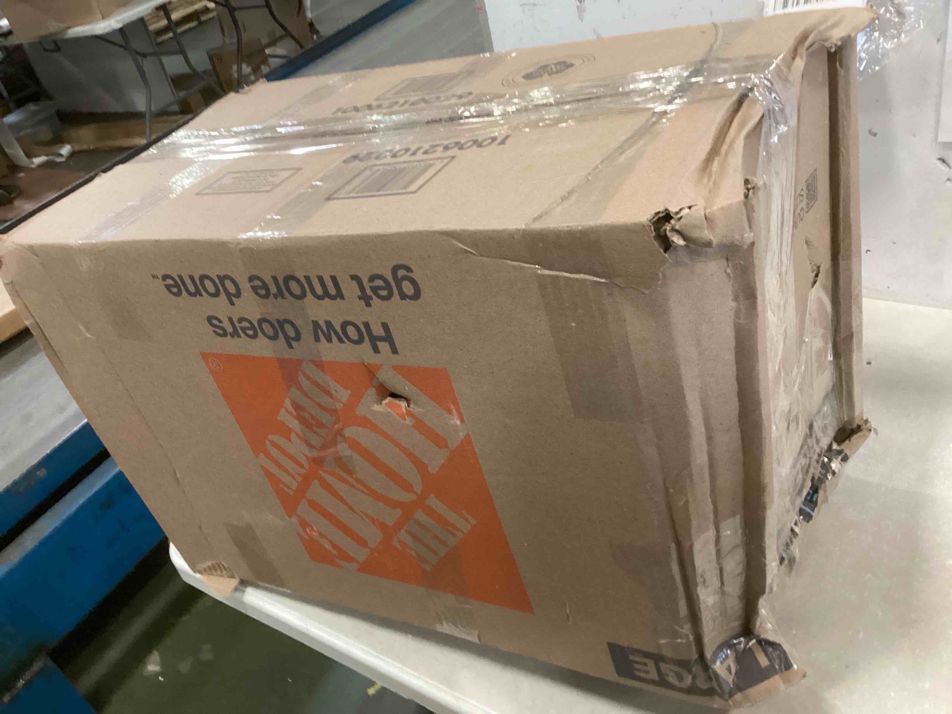 https://s3.amazonaws.com/lotting-images-prod/bidfta/BRN2212825_1741292928514.jpeg