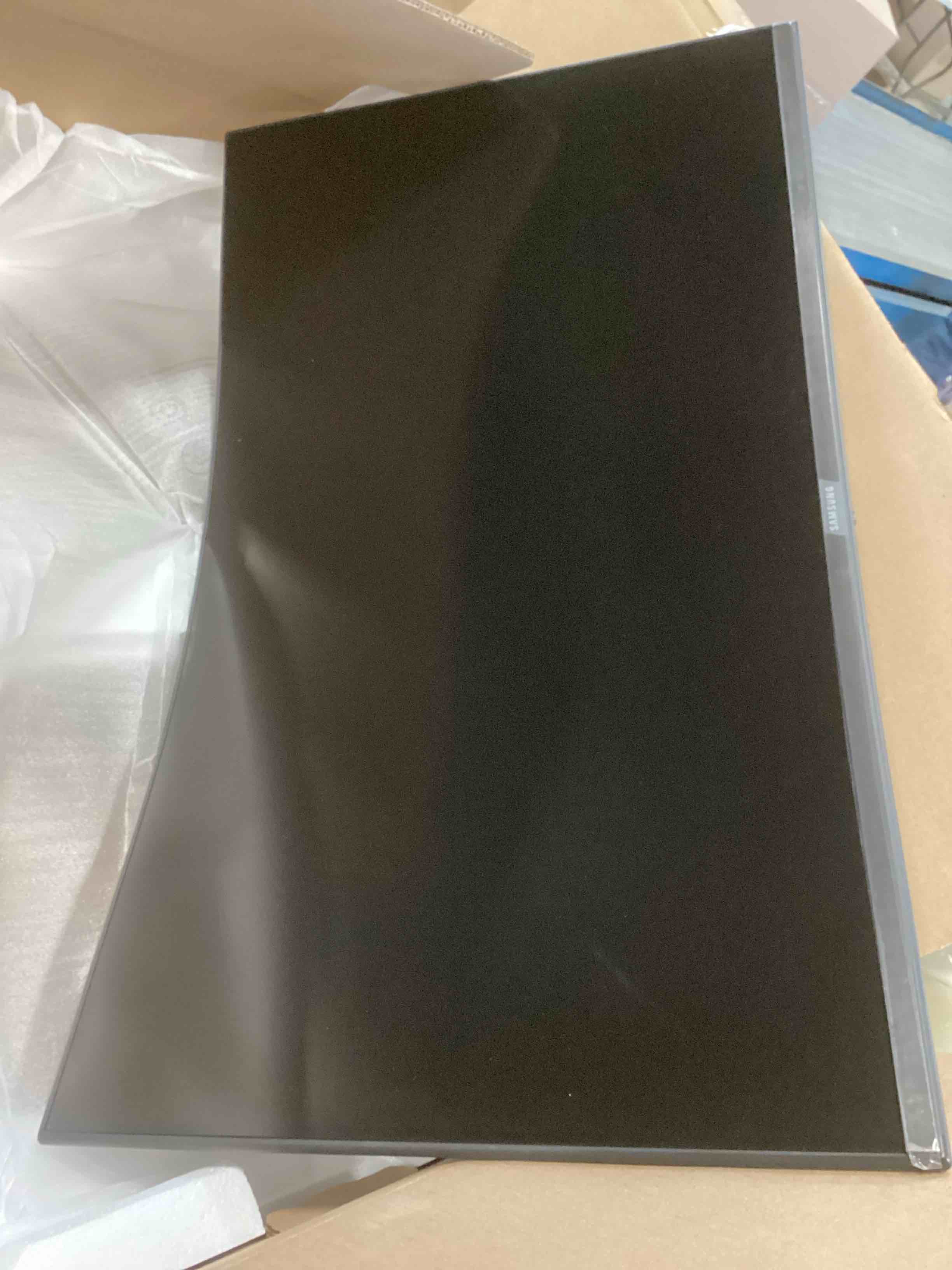 https://s3.amazonaws.com/lotting-images-prod/bidfta/BRN2213541_1741710346109.jpeg