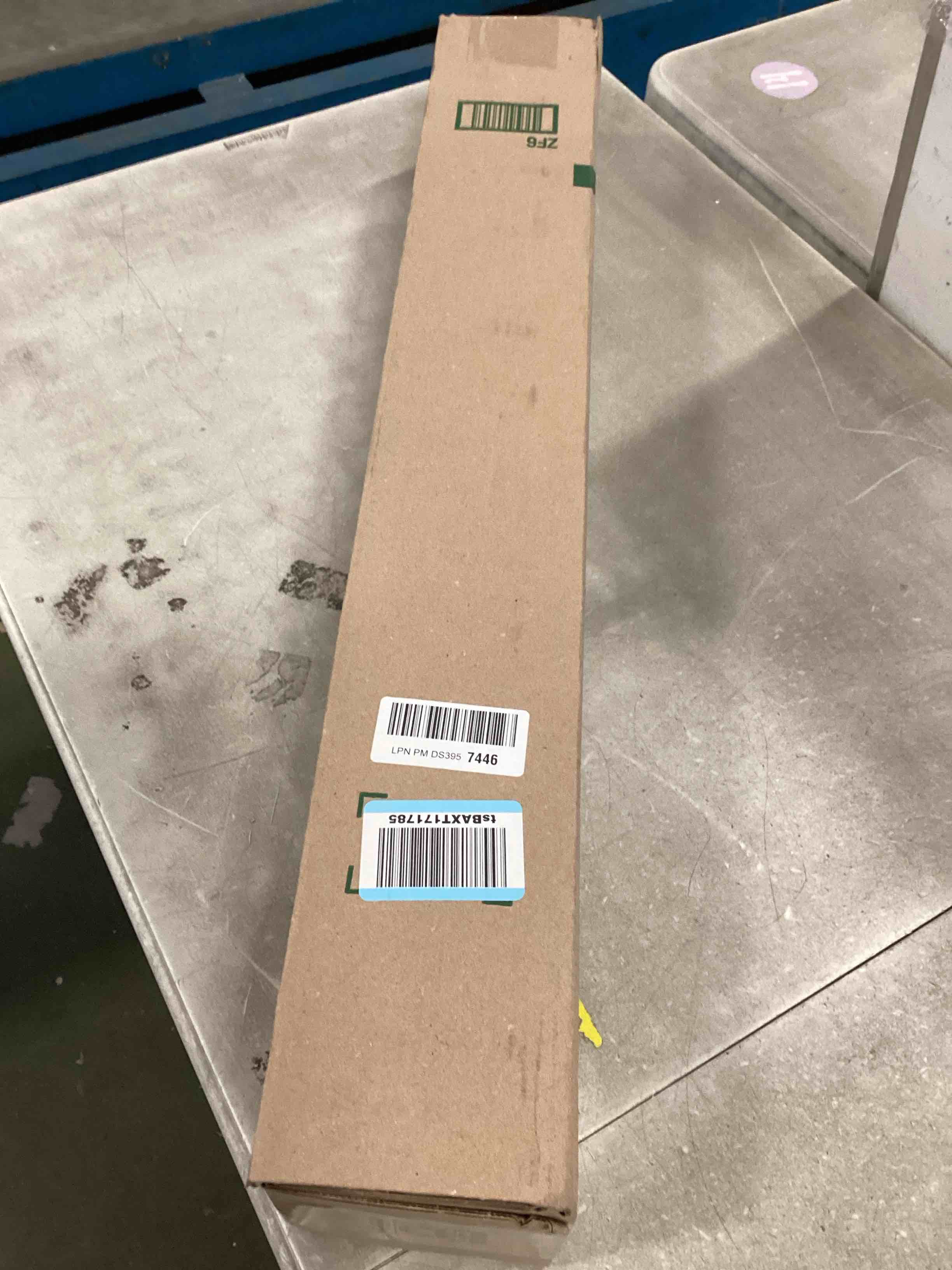 https://s3.amazonaws.com/lotting-images-prod/bidfta/BRN2214910_1742409027913.jpeg