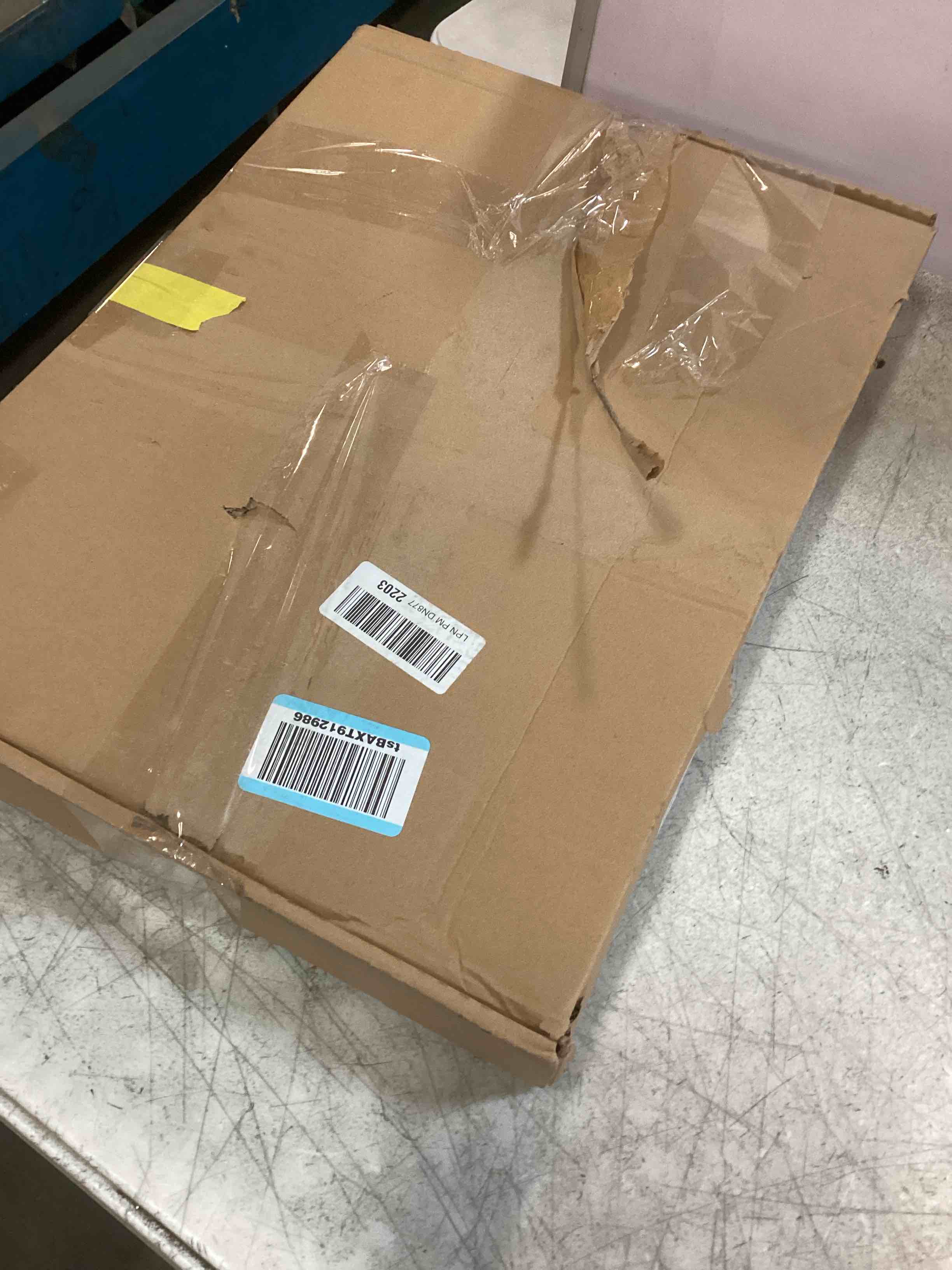 https://s3.amazonaws.com/lotting-images-prod/bidfta/BRN2219704_1742398451346.jpeg