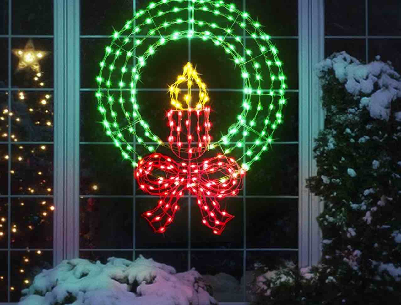 The 36" Ultrabright Candled Wreath