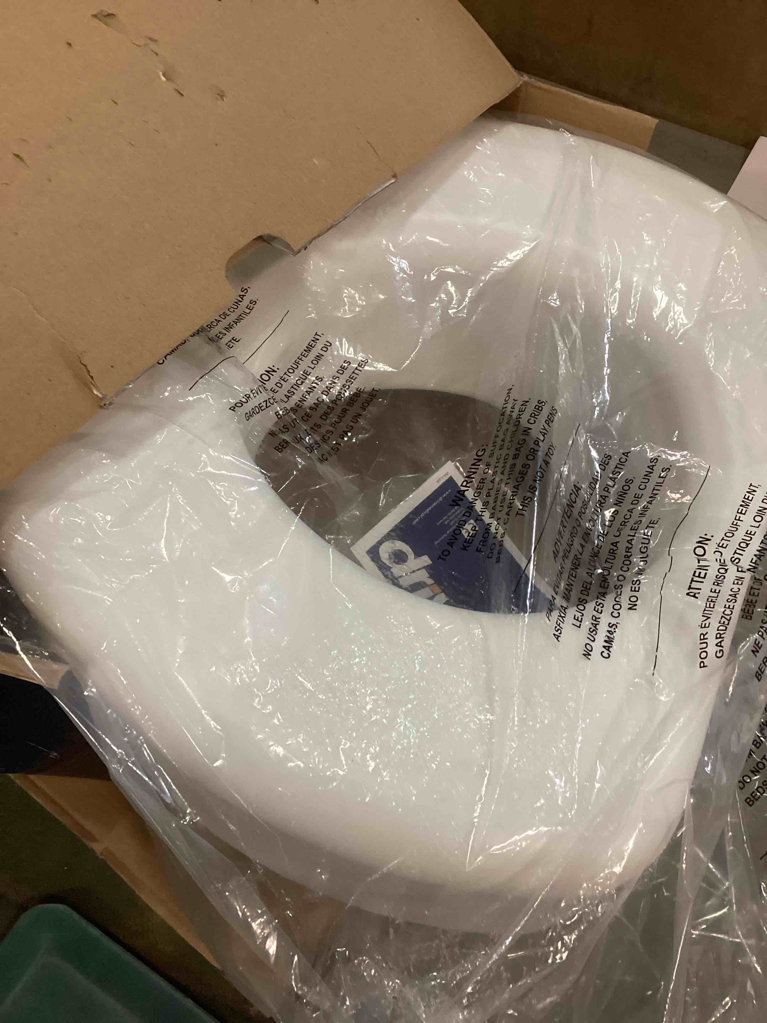 https://s3.amazonaws.com/lotting-images-prod/bidfta/BRN2220128_1742563816779.jpeg