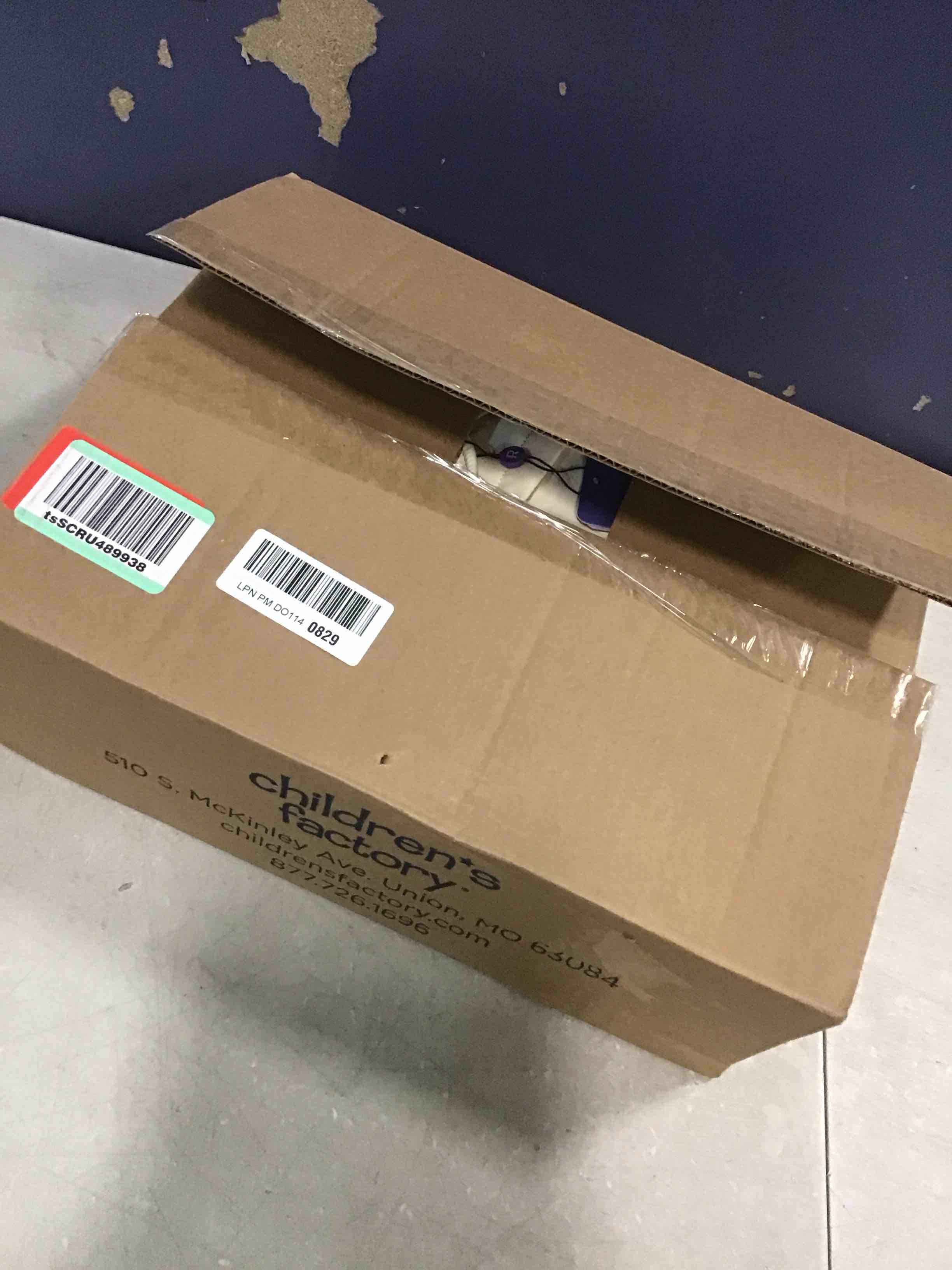 https://s3.amazonaws.com/lotting-images-prod/bidfta/BRN2223774_1742559578020.jpeg