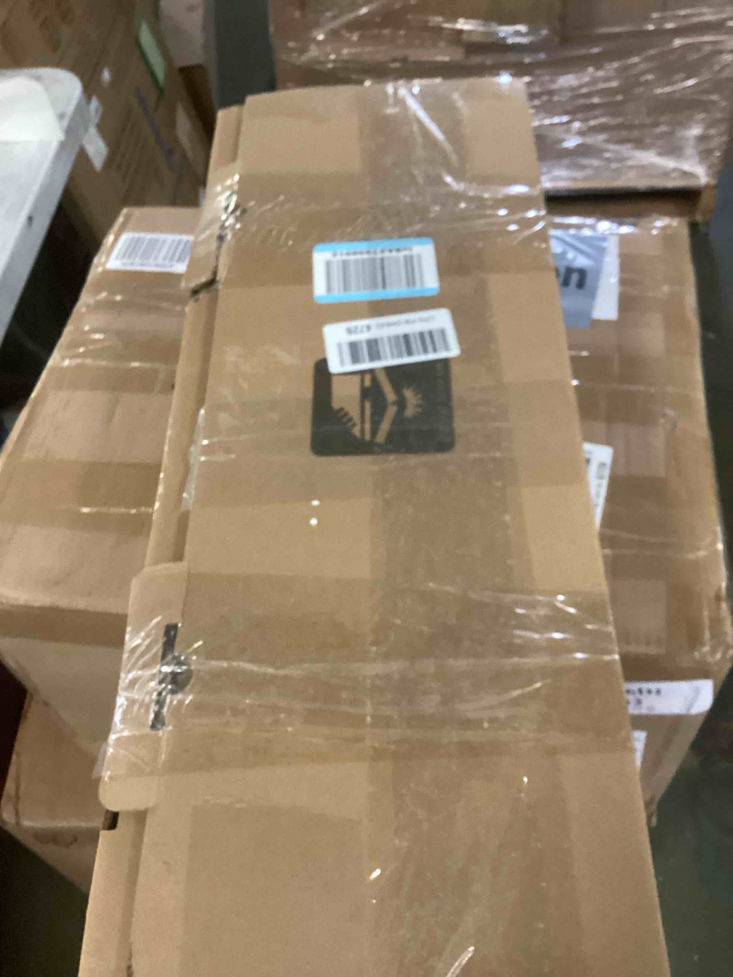 https://s3.amazonaws.com/lotting-images-prod/bidfta/BRN2225651_1740675202415.jpeg
