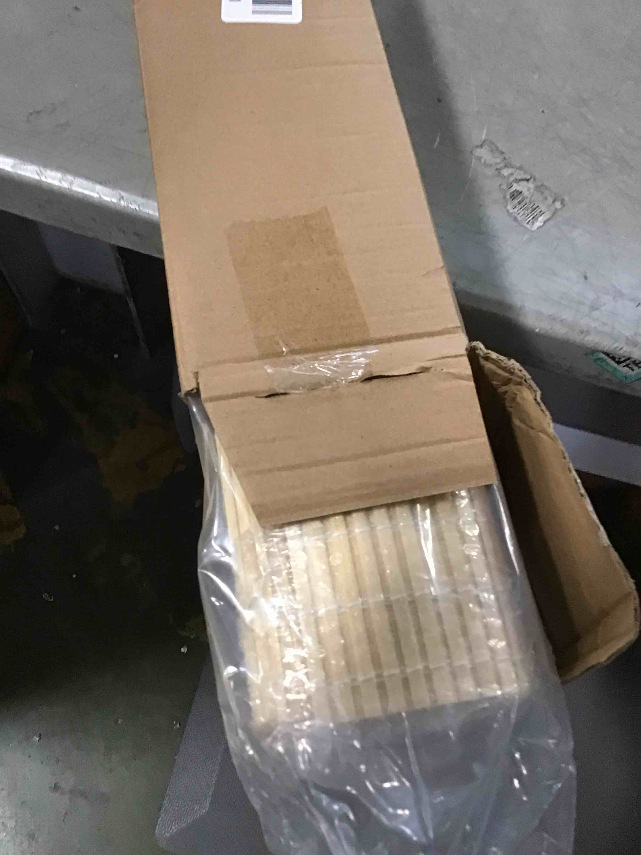 https://s3.amazonaws.com/lotting-images-prod/bidfta/BRN2226156_1741020940300.jpeg