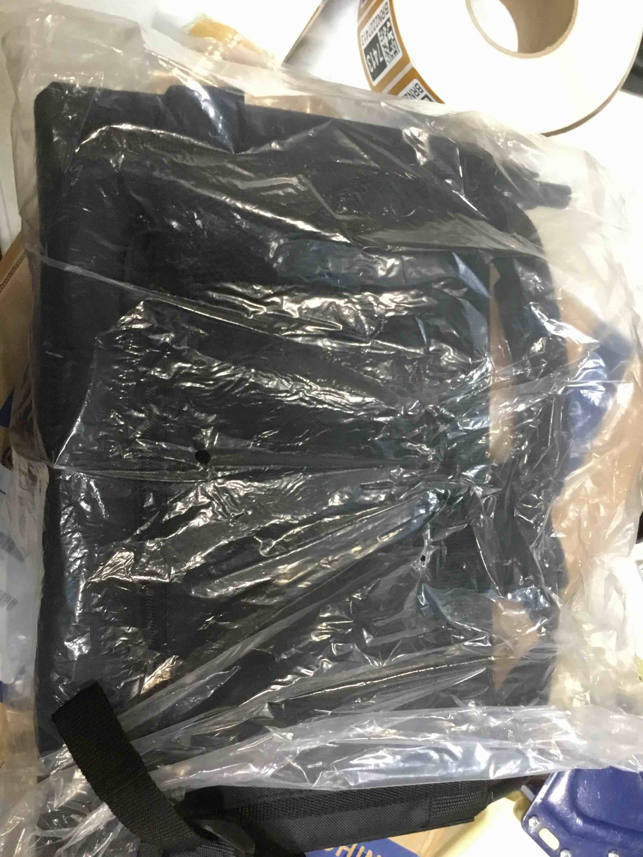 https://s3.amazonaws.com/lotting-images-prod/bidfta/BRN2227386_1738174596383.jpeg