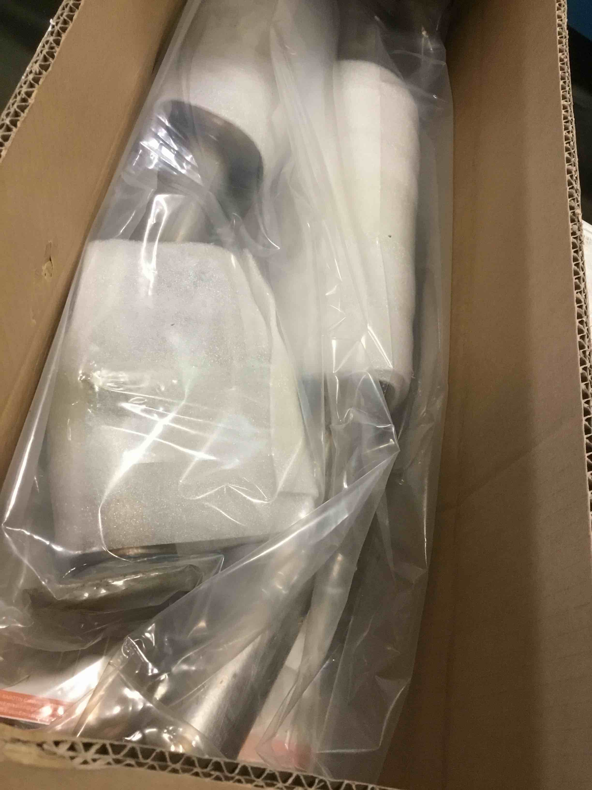 https://s3.amazonaws.com/lotting-images-prod/bidfta/BRN2233280_1738698947531.jpeg
