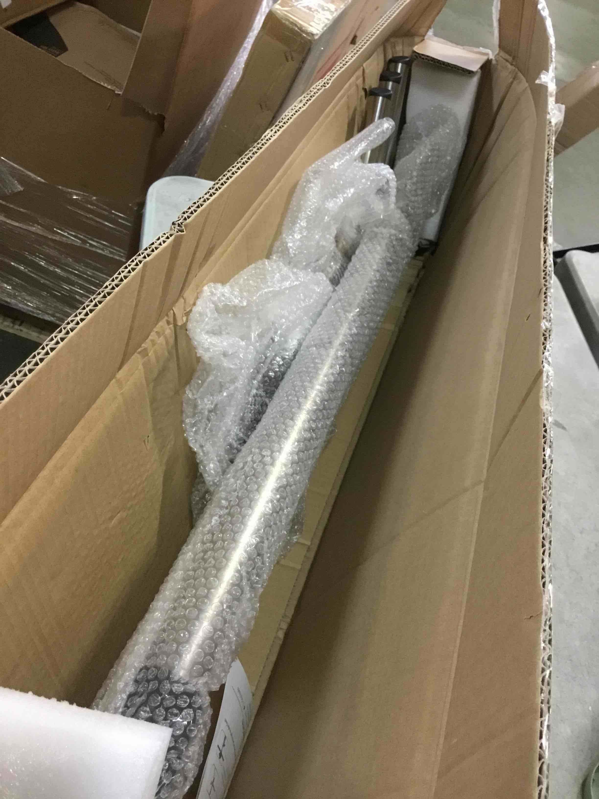 https://s3.amazonaws.com/lotting-images-prod/bidfta/BRN2233803_1738937517789.jpeg