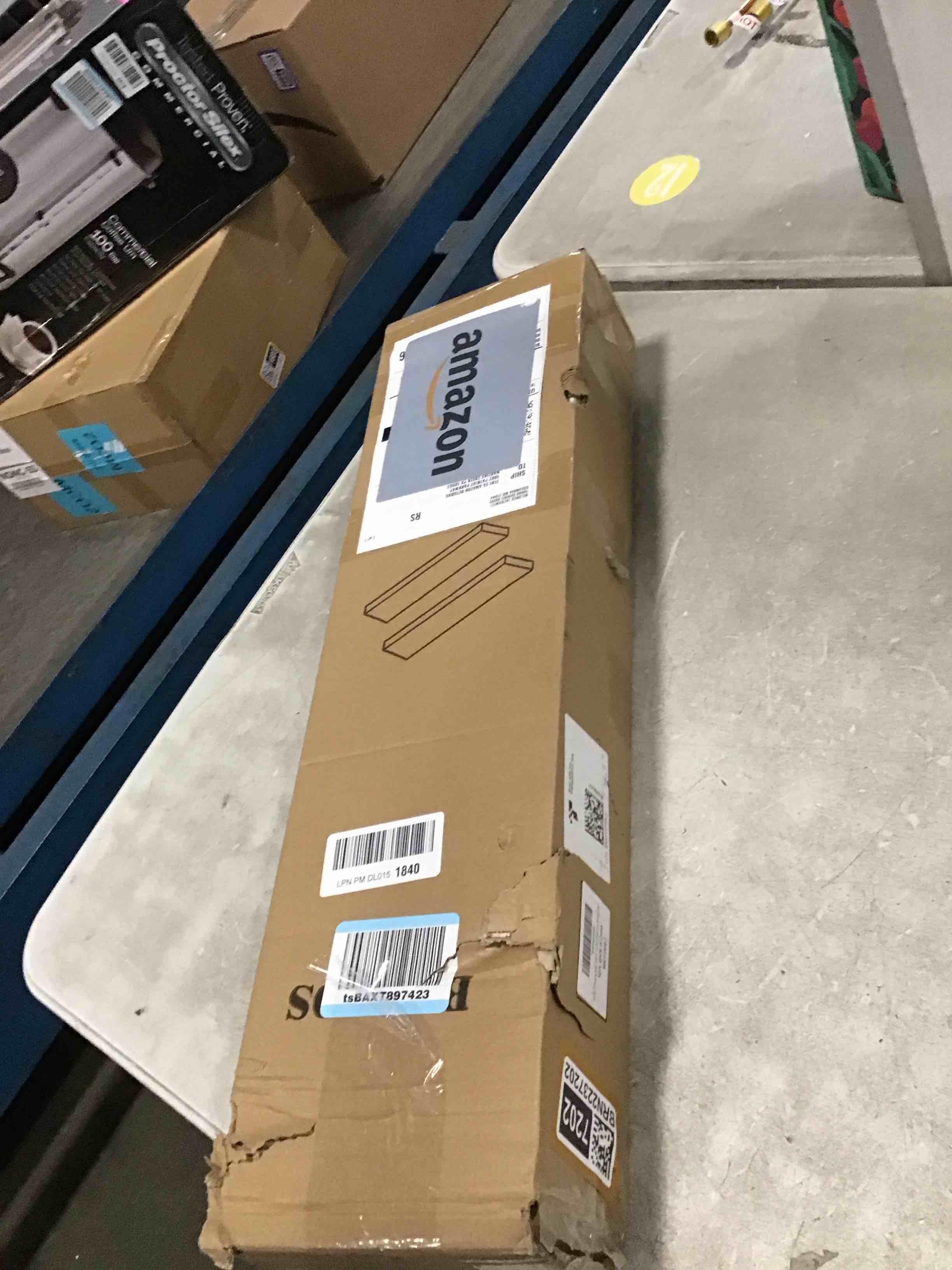 https://s3.amazonaws.com/lotting-images-prod/bidfta/BRN2237202_1741011439097.jpeg