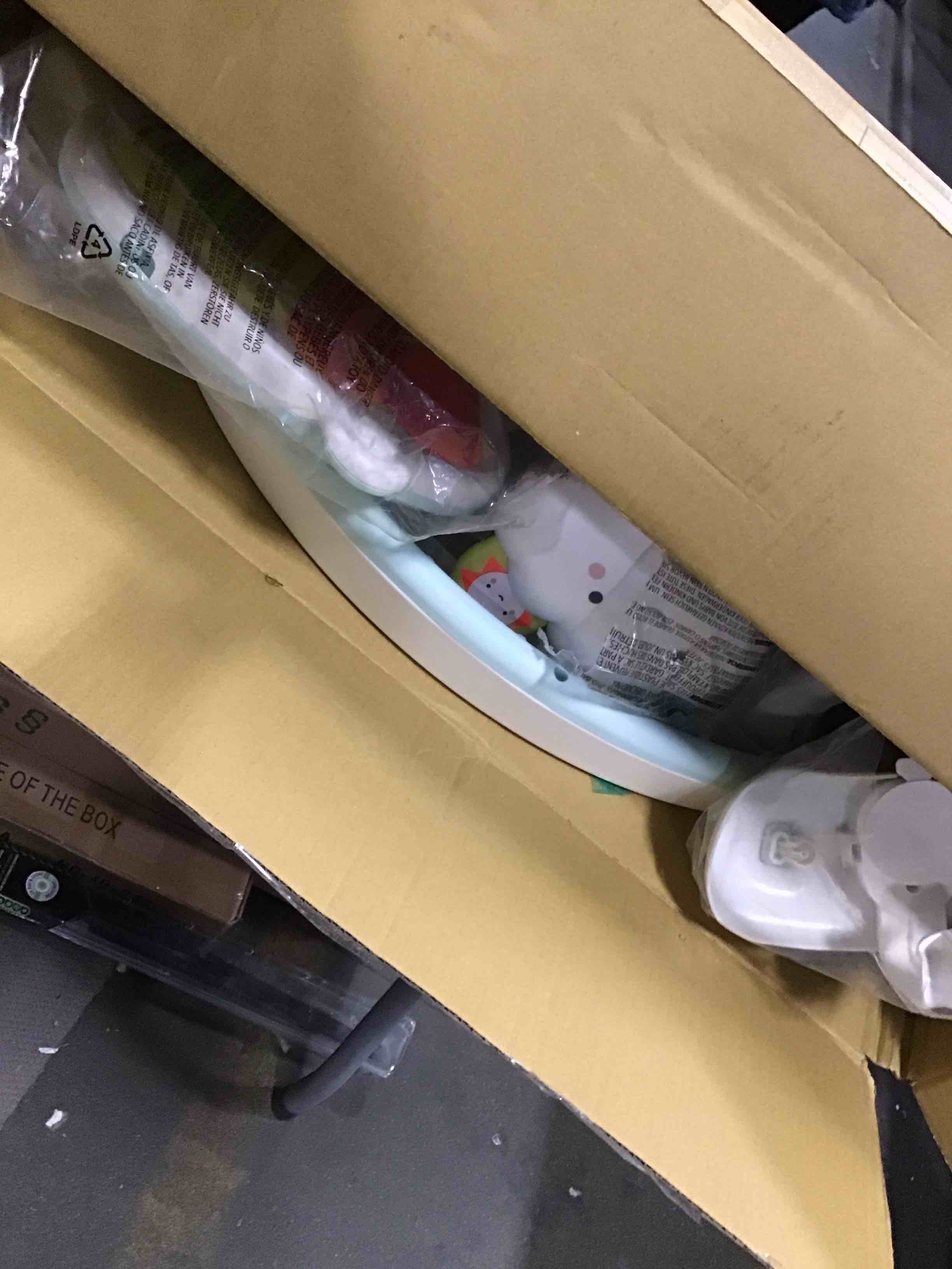 https://s3.amazonaws.com/lotting-images-prod/bidfta/BRN2238226_1741610208891.jpeg