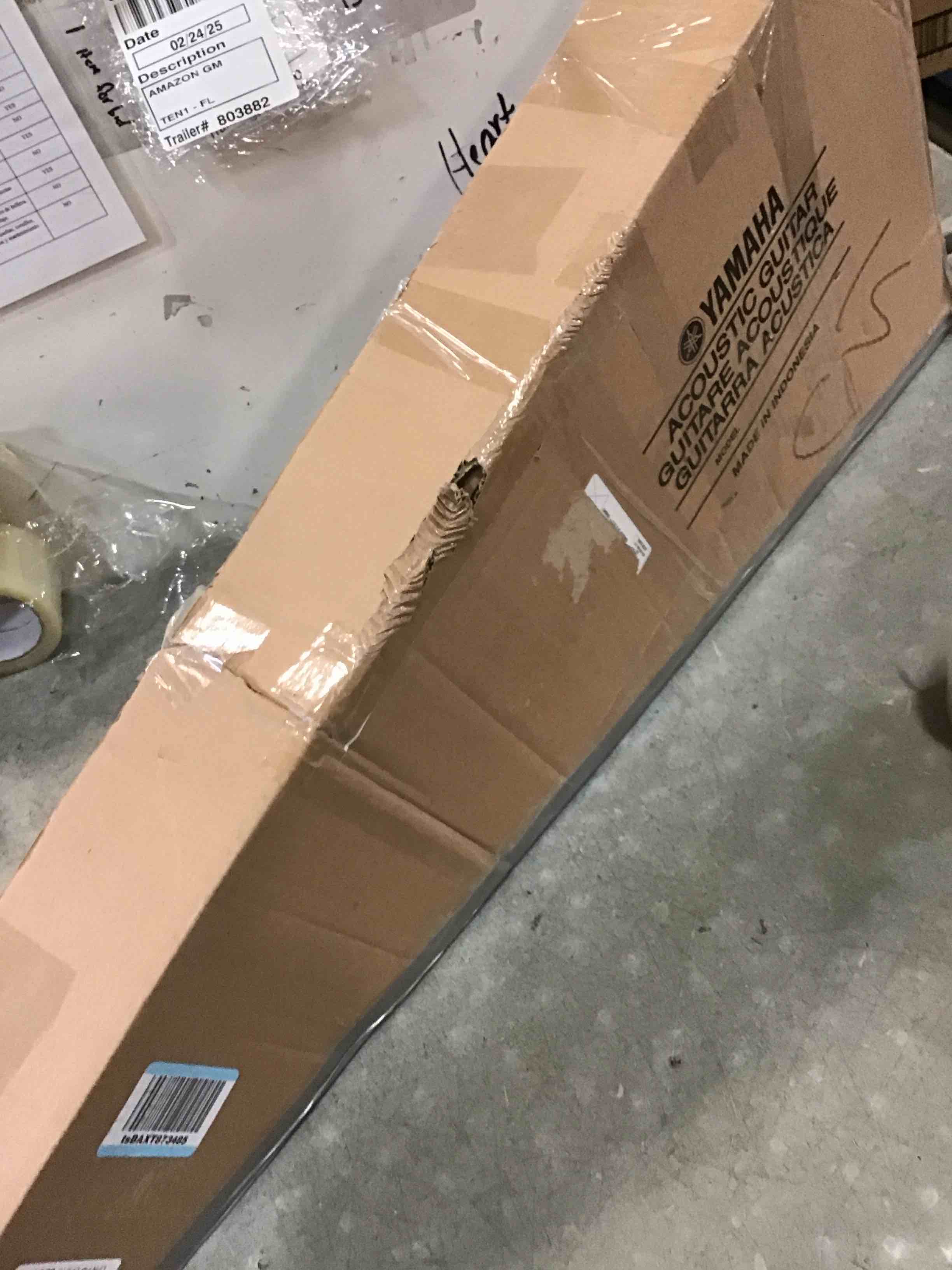https://s3.amazonaws.com/lotting-images-prod/bidfta/BRN2240889_1740584356329.jpeg