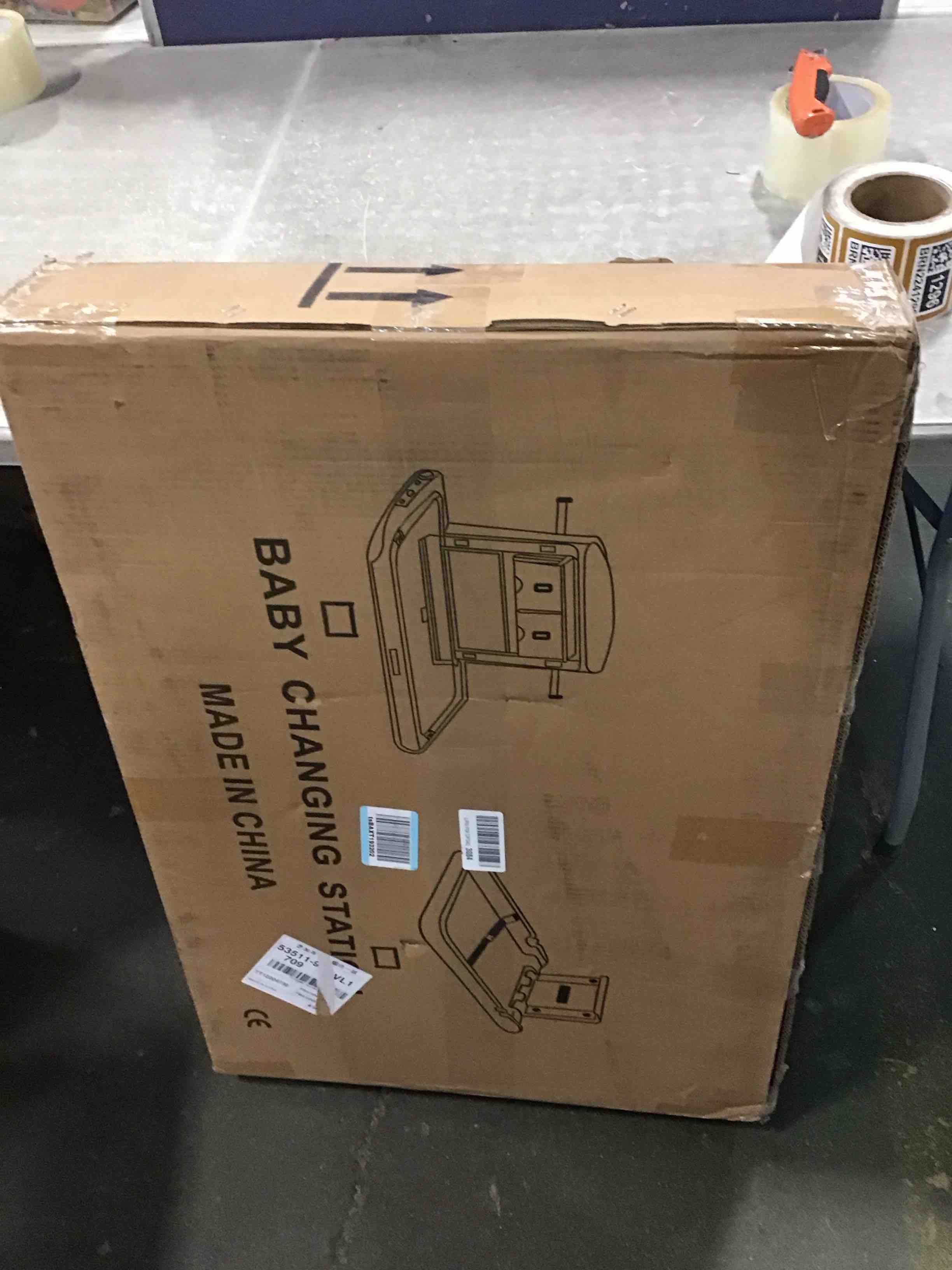 https://s3.amazonaws.com/lotting-images-prod/bidfta/BRN2241293_1740748976355.jpeg