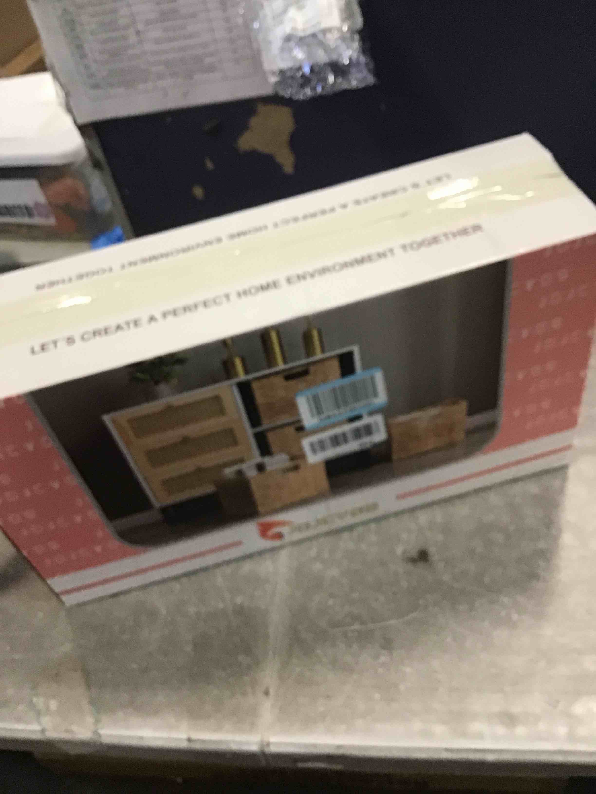 https://s3.amazonaws.com/lotting-images-prod/bidfta/BRN2241427_1740762569986.jpeg