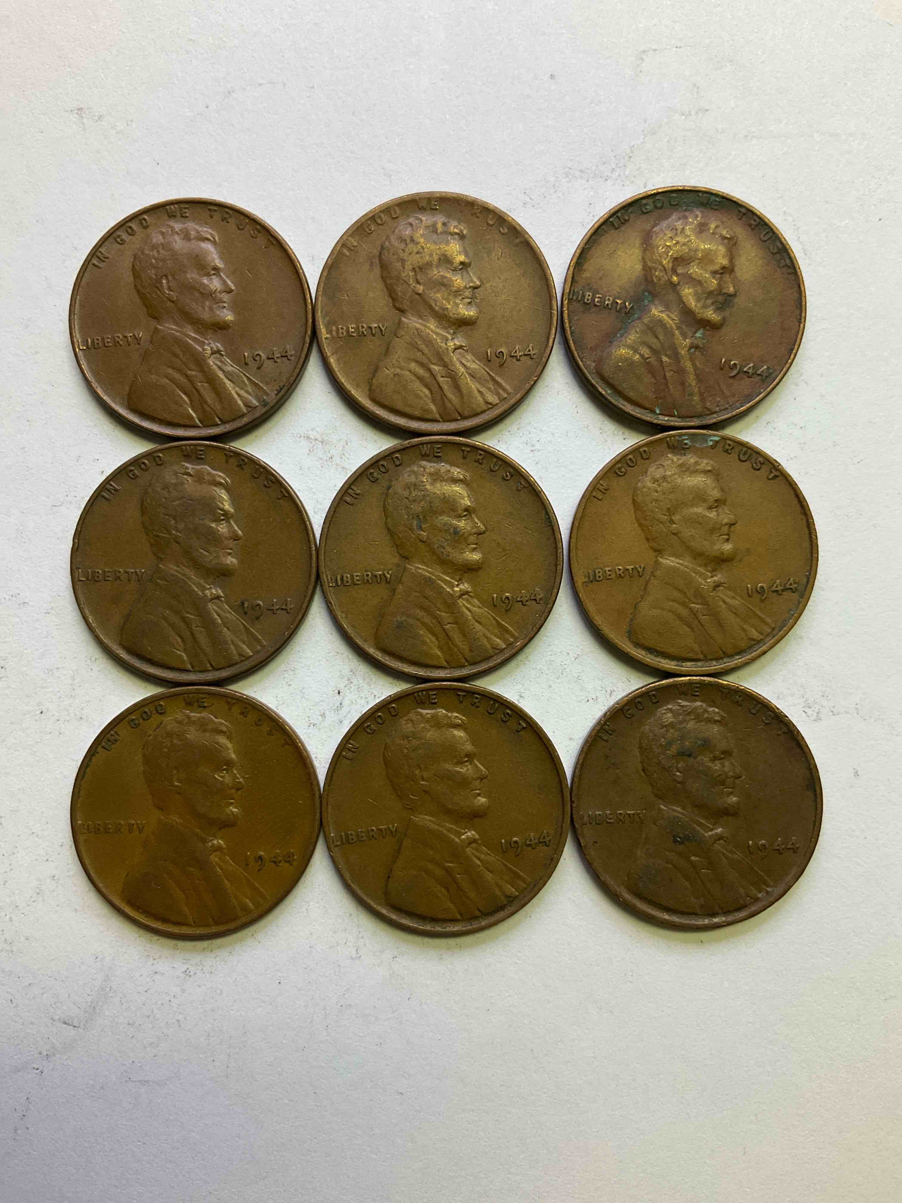 1944 WWII D-Day Era Pennies! June 6, 1944 Was A Day That Will Live In Infamy, The Day Of The Largest Land Invasion In History Where Western Allies Initiated The Liberation Of Europe From Nazi Germany. Up For Auction Are 1944 Pennies... Pieces Of History That Are Awesome For Coin Collectors, WII & History Buffs & So Much More! Hard To Collect!