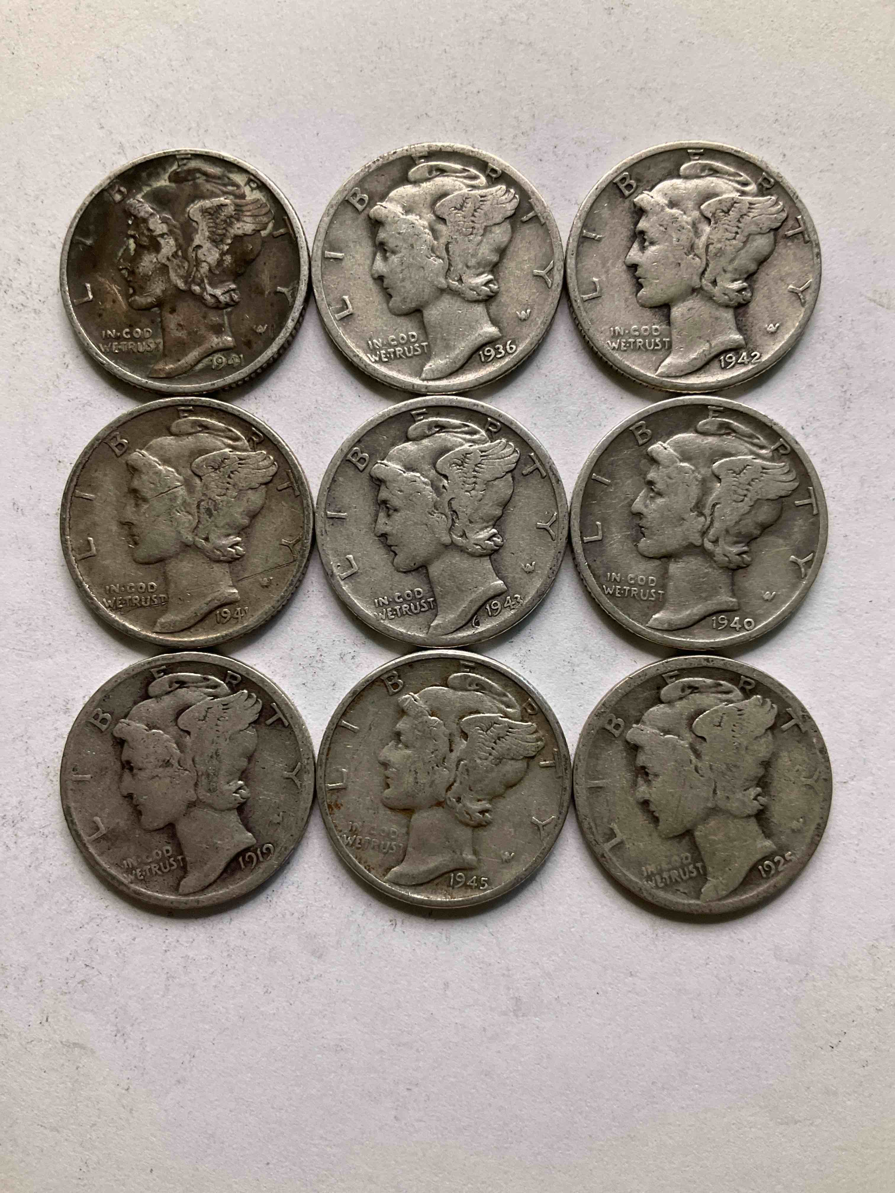 Antique U.S. Pure Fine Silver Mercury Dimes! Silver Mercury Dimes Were Minted From 1916-1945 & Have Become Serious Collector Items! Check Out These Awesome Examples, All In Nice, Circulated Condition With Visible Dates & Varying Years! Rare To Have Visible Dates! Makes For A Great Investment In Precious Metals, Mercury Dimes Are 90% Pure Fine Silver! They Don't Make Em' Like This Anymore!