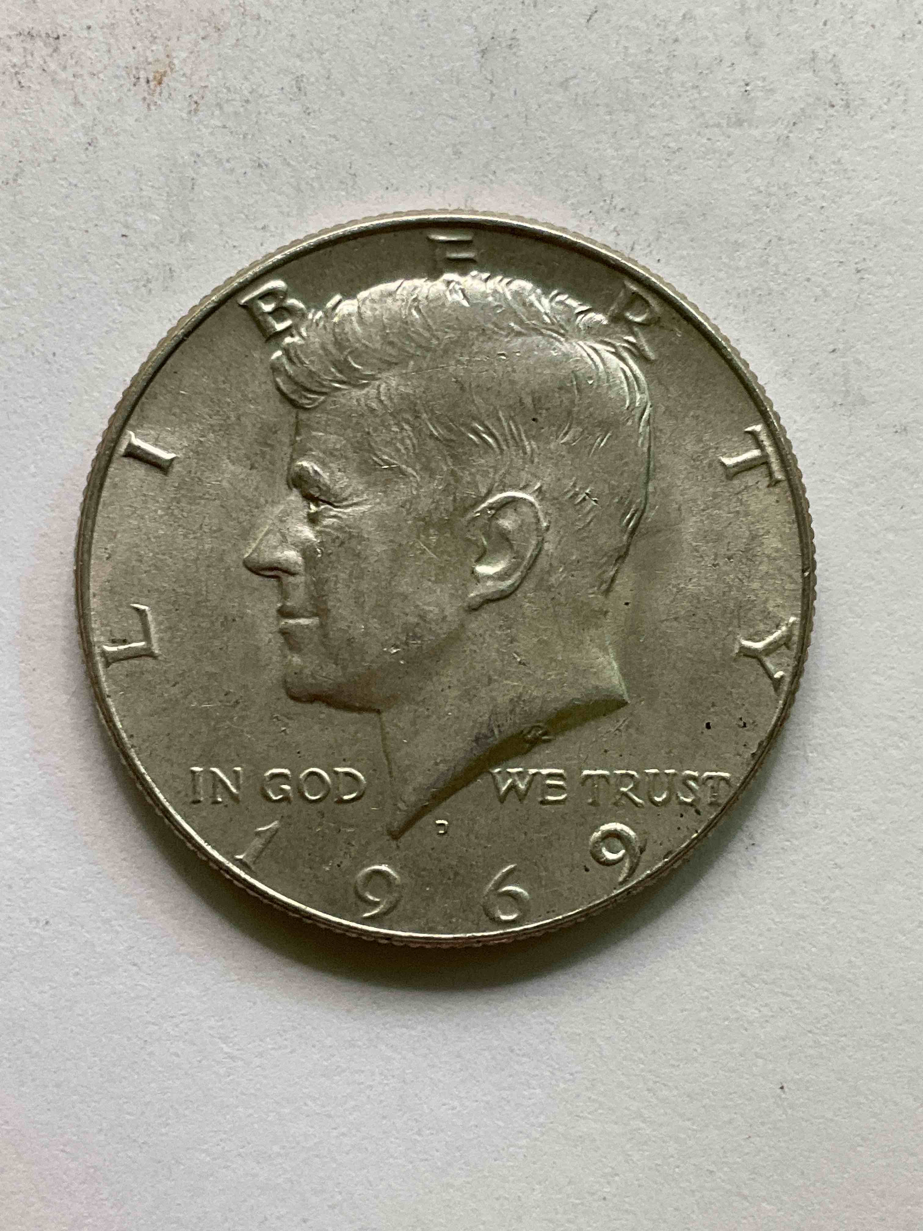 1969 Moon Landing Silver! Check Out This Gorgeous, Circulated 1969 Kennedy Half Dollar, Minted In 40% Fine U.S. Silver! 1969 Was The Year Of The Moon Landing, & Also THE LAST Year Kennedy Half Dollars Had Silver In Them! Check Out This Rare 1969 Silver Kennedy Half Dollar In Excellent, Circulated Condition! Invest In Fine U.S. Silver & A Incredible Piece Of History!