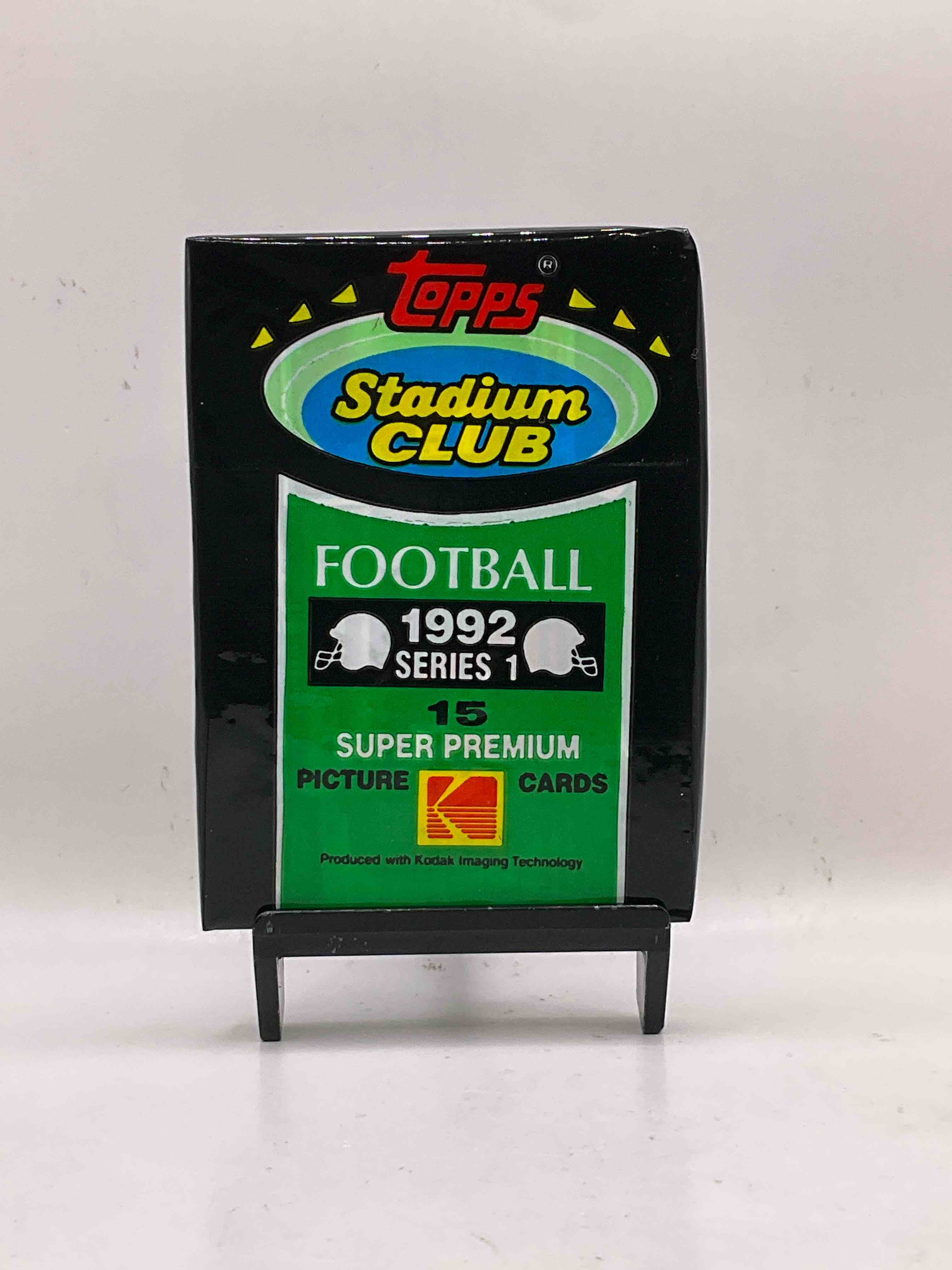 Brett Favre Insanity! 1992 Topps Stadium Club Unopened Packs! These High End Packs Could Have Some Awesome Cards! Topps Super Premium Picture Cards… With Possible Brett Favre, Mint 10 Worth Over $250! All Direct From Original Box!