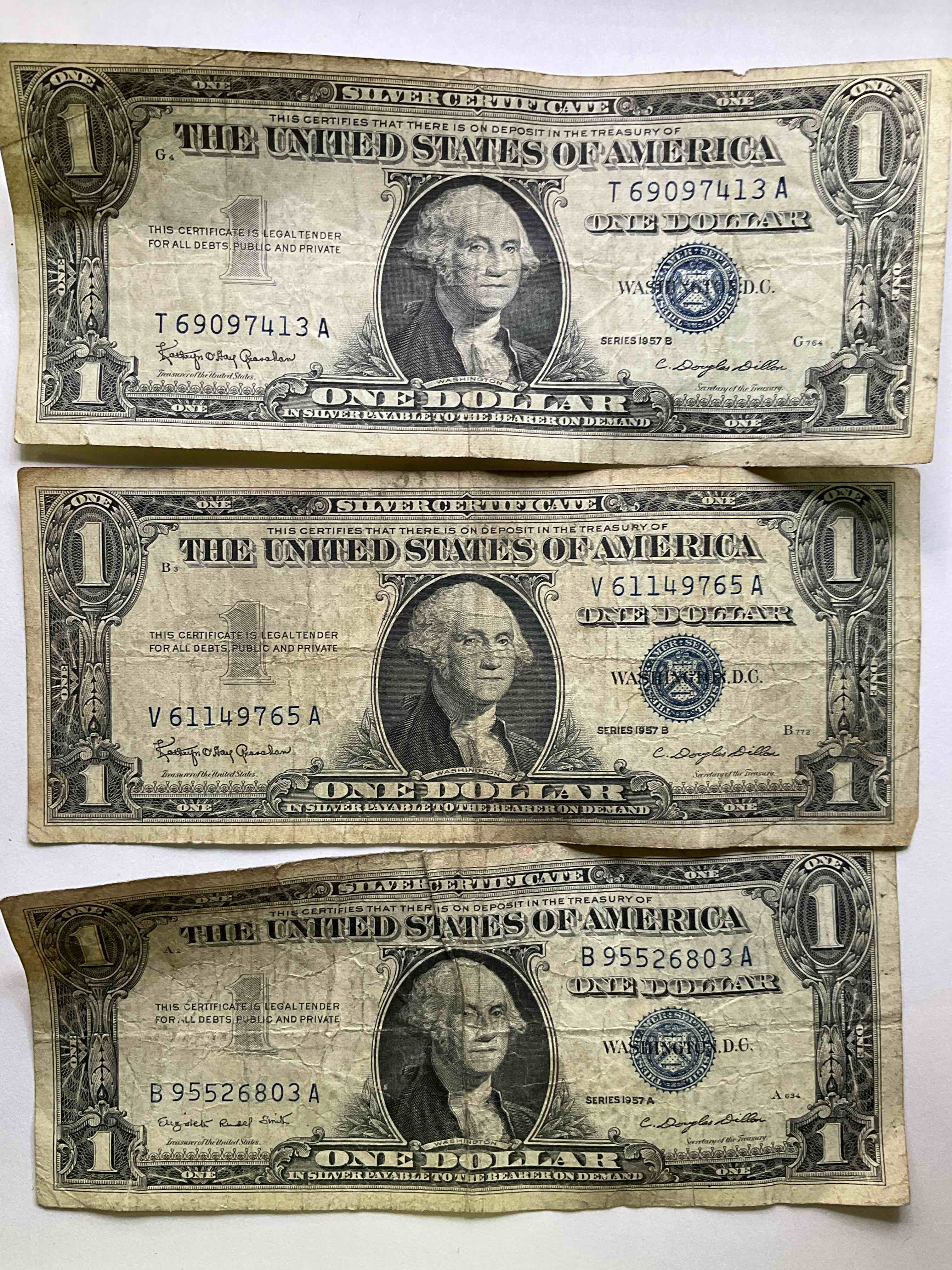 1957 Silver Certificates! Did You Know That Prior To 1964 One Dollar U.S. Paper Money Was Actually Redeemable For Silver Dollars?! Wow How Times Have Changed! Silver Certificates Were Produced From 1878 To 1964 & Are Still Considered Legal Tender At Face Value. Here Are Gorgeous, Circulated 1957 U.S. One Dollar Silver Certificate, With Highly Collectible "Blue Seal!* Own An Awesome Piece Of History!