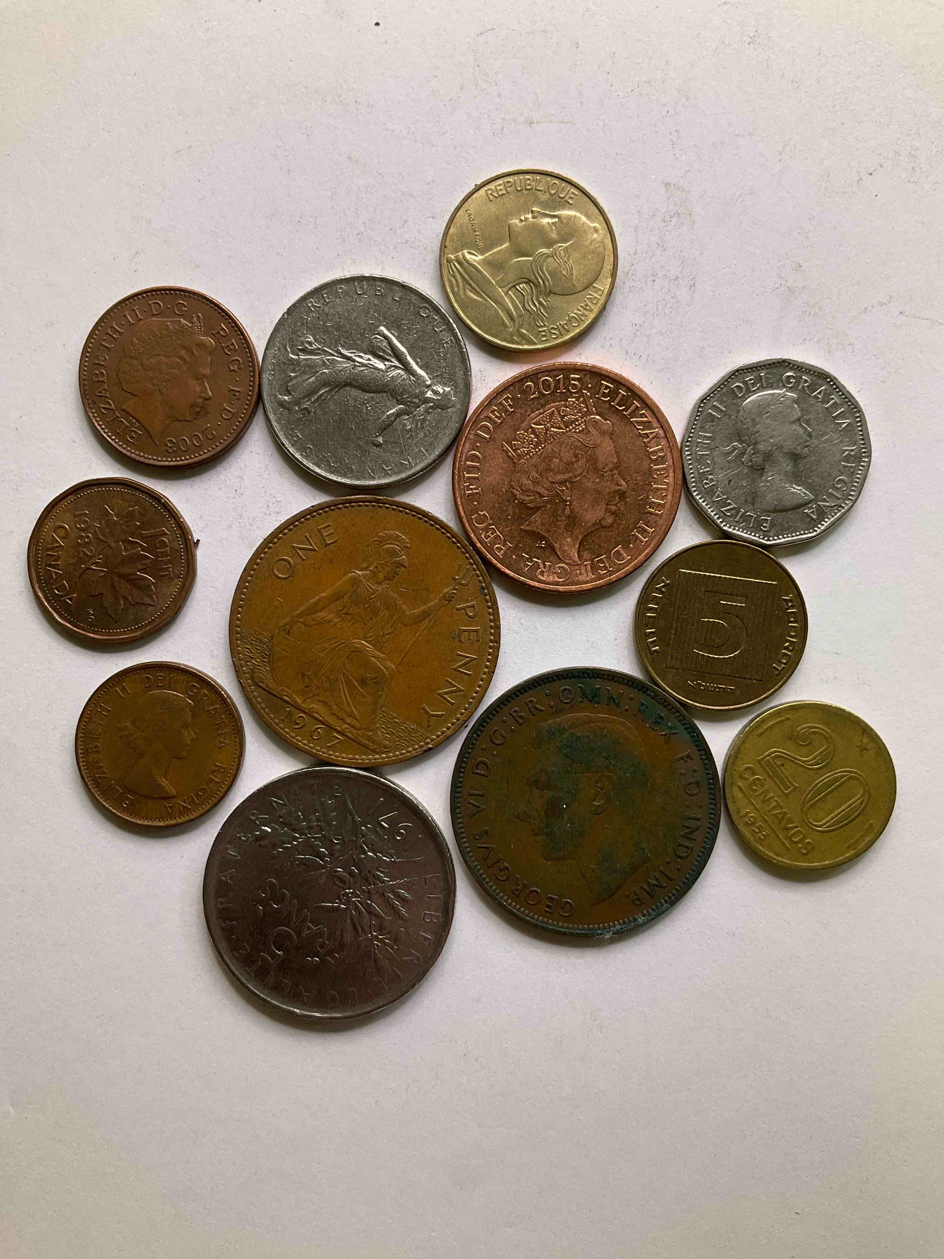 World Coins, Antique & Vintage! Each Lot Is Unique! Many Different Years, Countries, Sizes & Exotic Places. This Cool Collection Of Antique Coins From Around The World Is Loads Of Fun! Have Fun Identifying Each Coin & Country As A Great Educational Tool! A Great Investment Too!